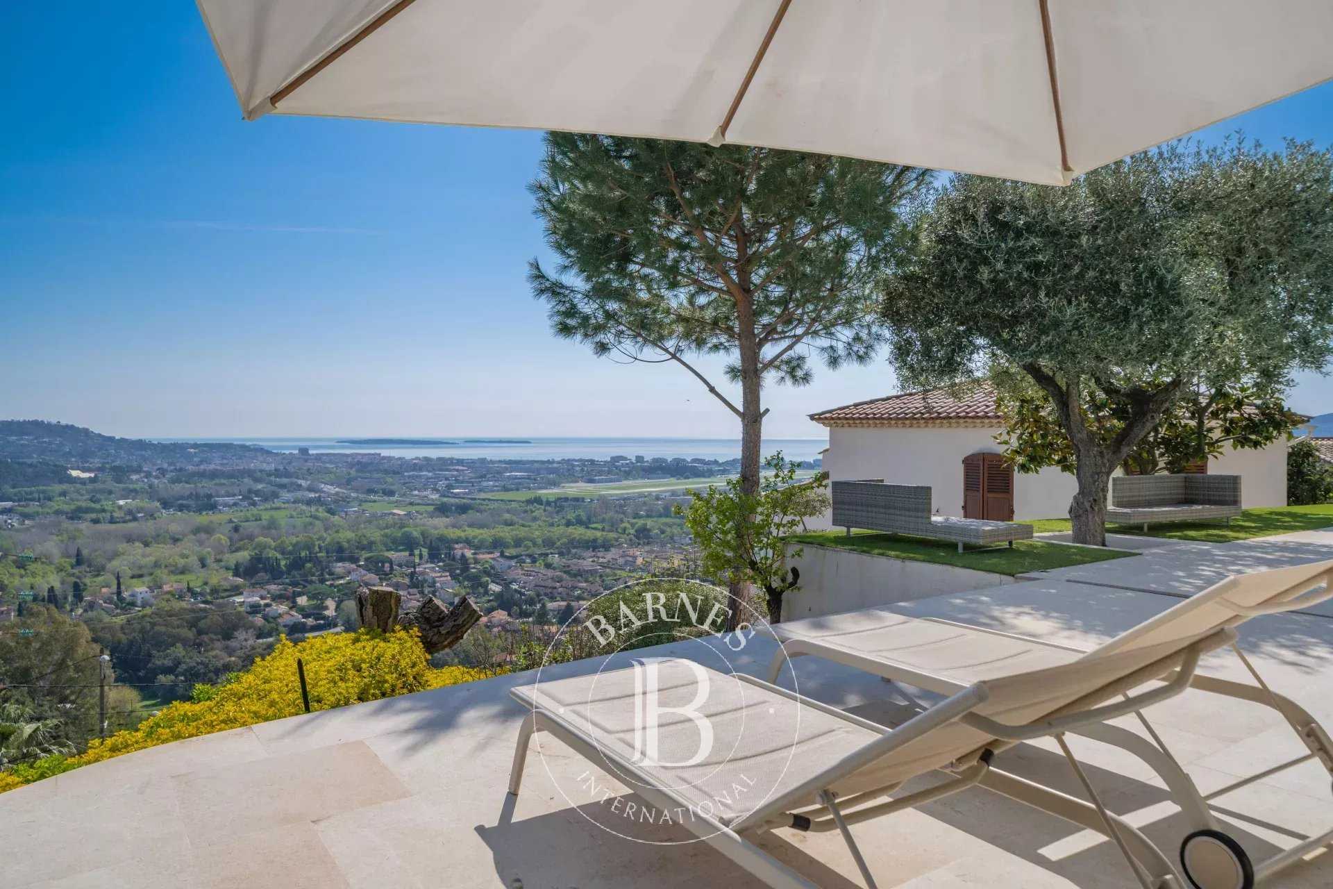 Mandelieu-la-Napoule  - Villa 6 Pi&egrave;ces 5 Chambres