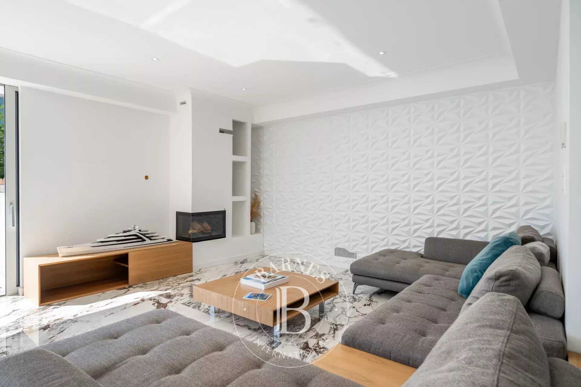 Mandelieu-la-Napoule  - Villa 6 Pi&egrave;ces 5 Chambres