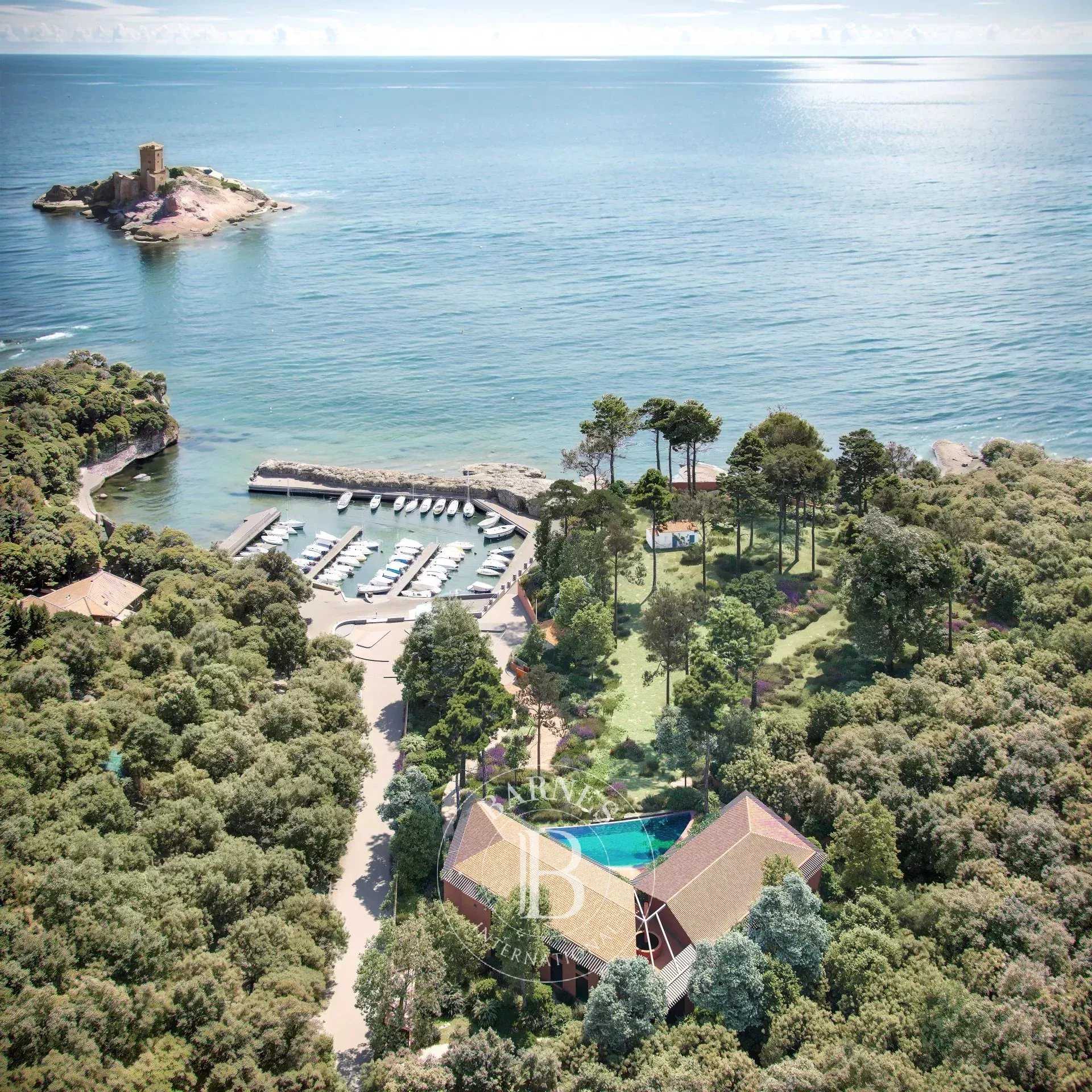Saint-Raphaël  - Terrain constructible 