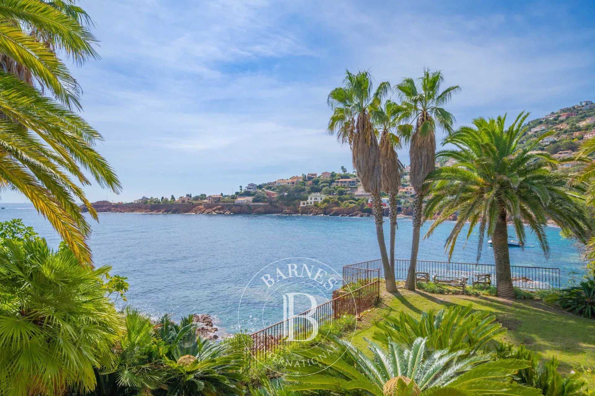 Saint-Raphaël  - Villa 5 Bedrooms