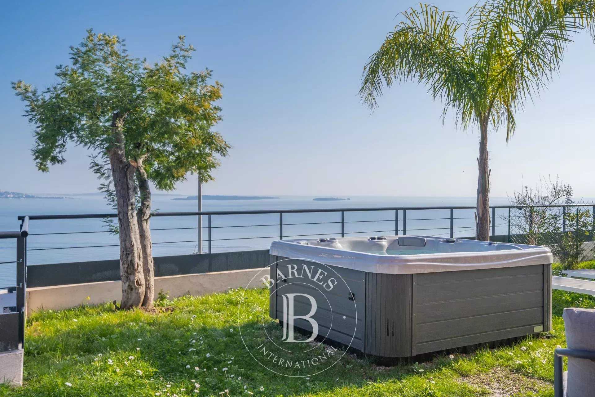 Théoule-sur-Mer  - Apartment 3 Bedrooms