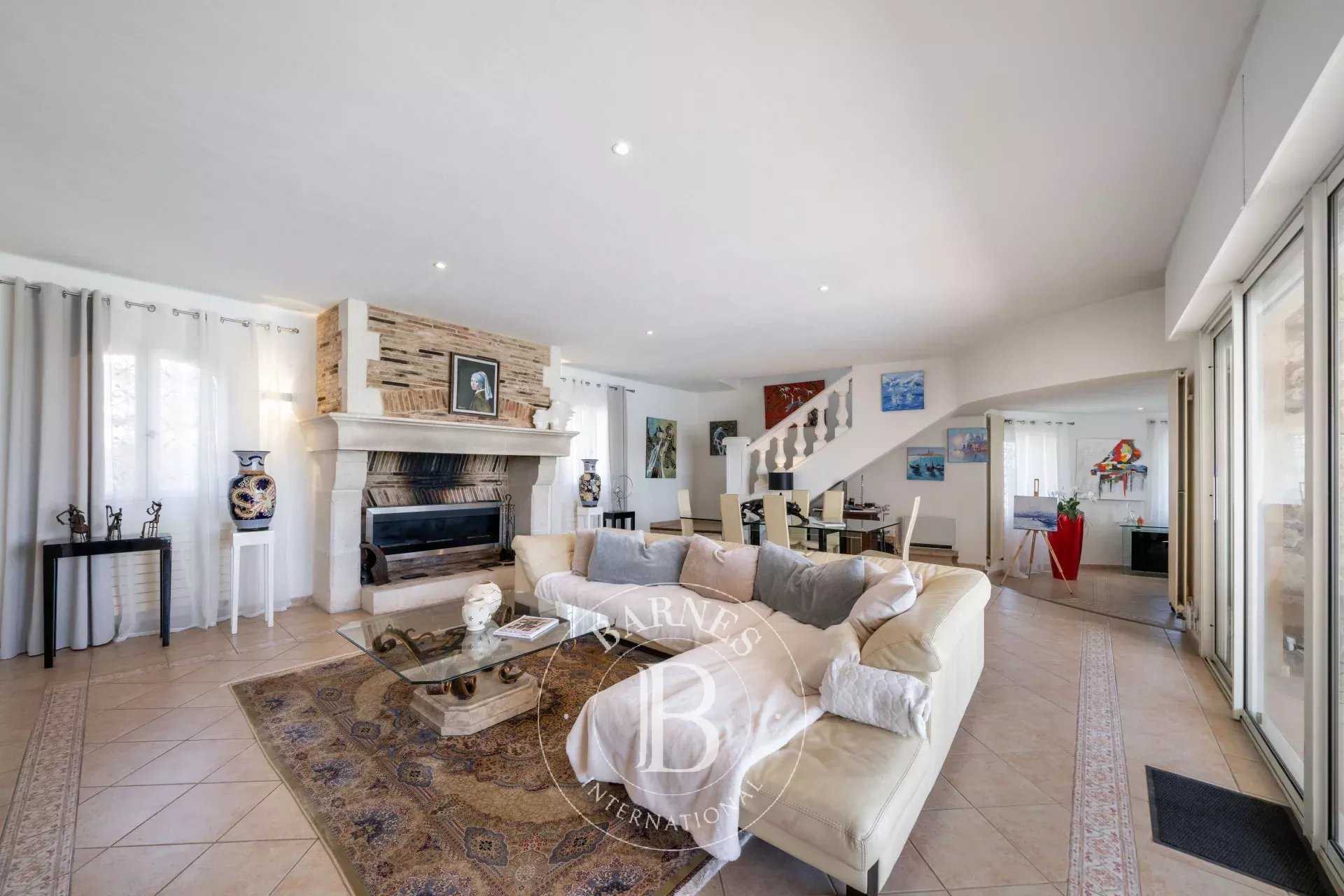 Mandelieu-la-Napoule  - Villa 5 Bedrooms