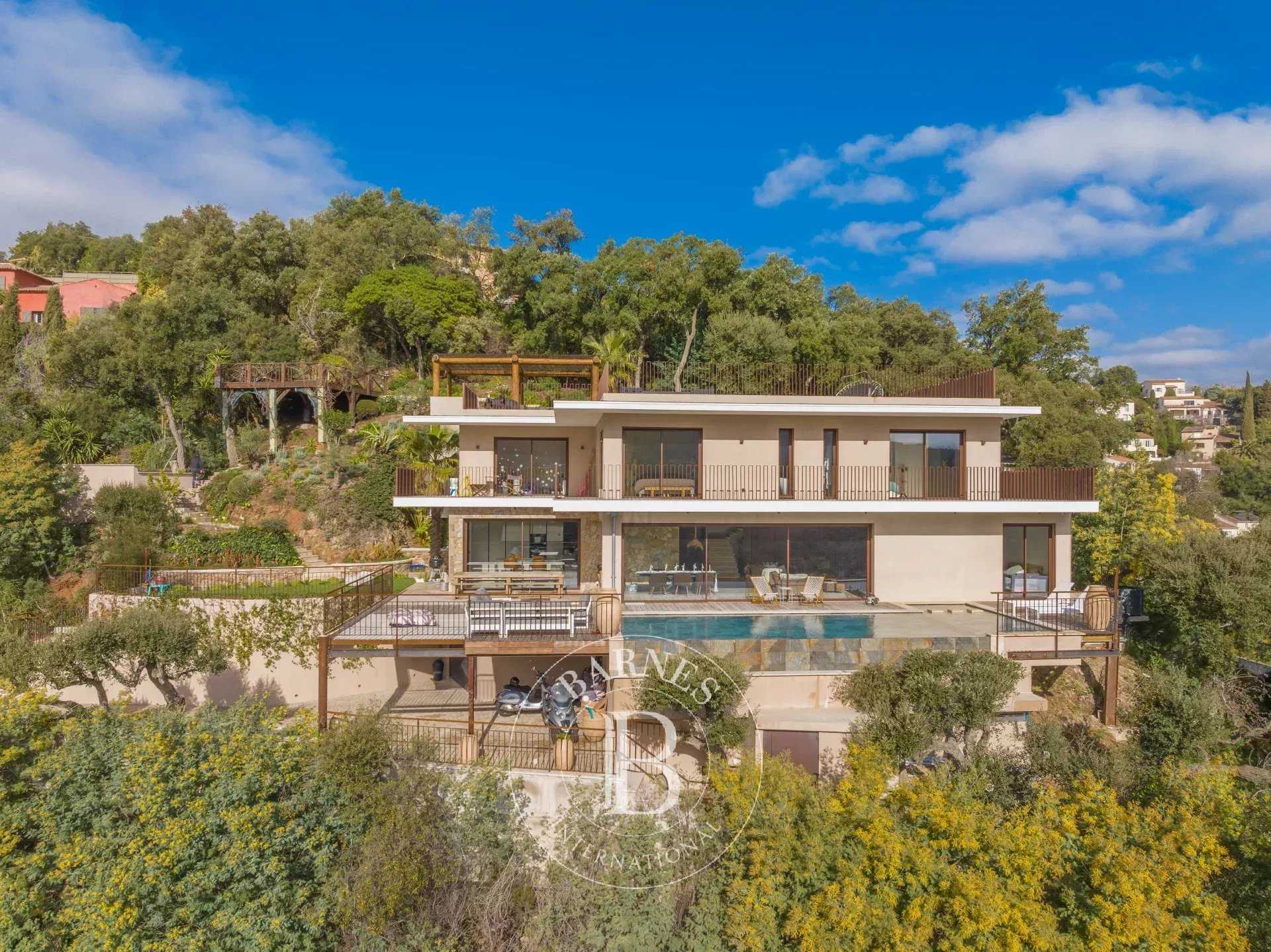 Mandelieu-la-Napoule  - Villa 5 Bedrooms