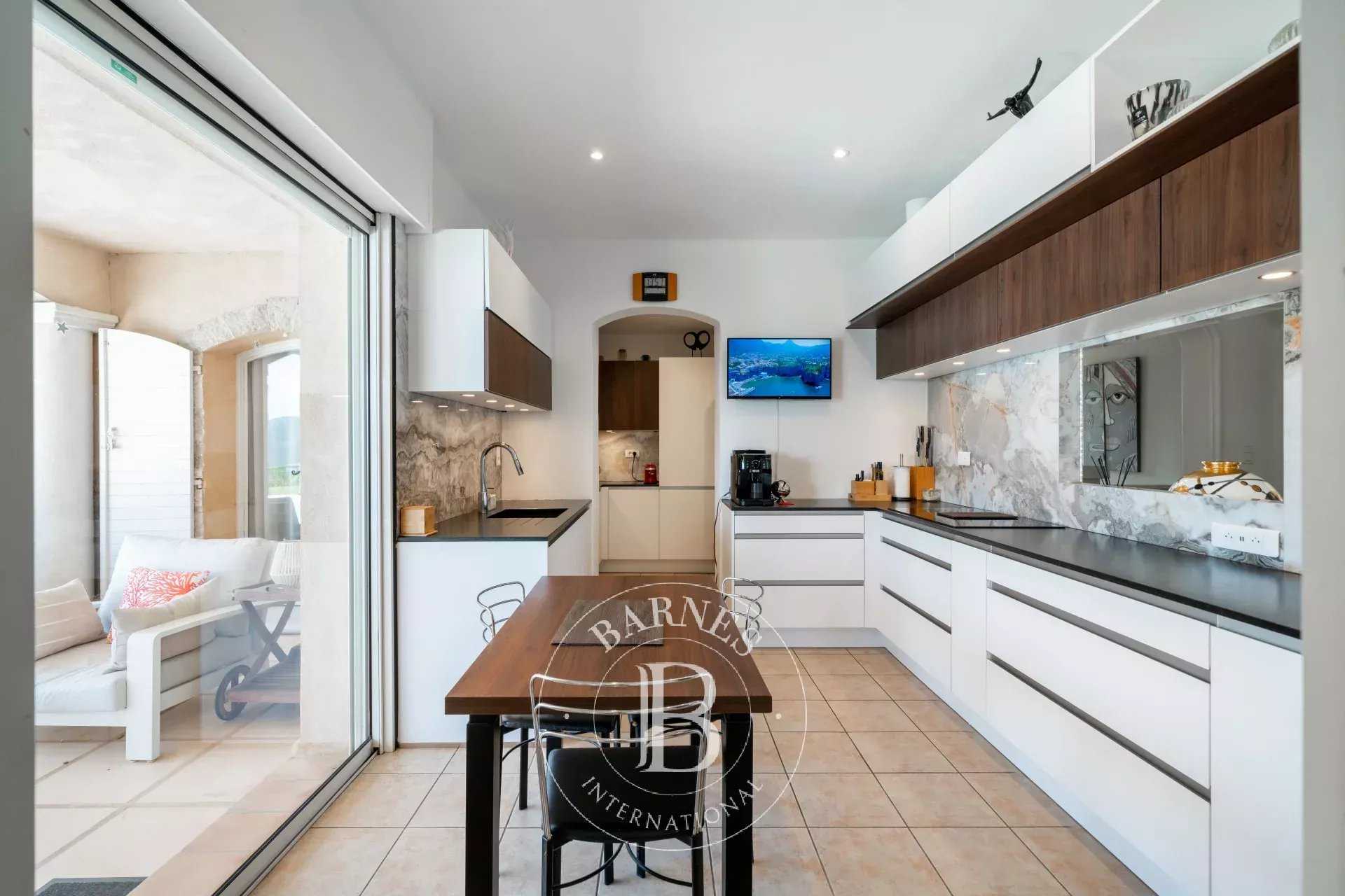 Mandelieu-la-Napoule  - Villa 5 Bedrooms