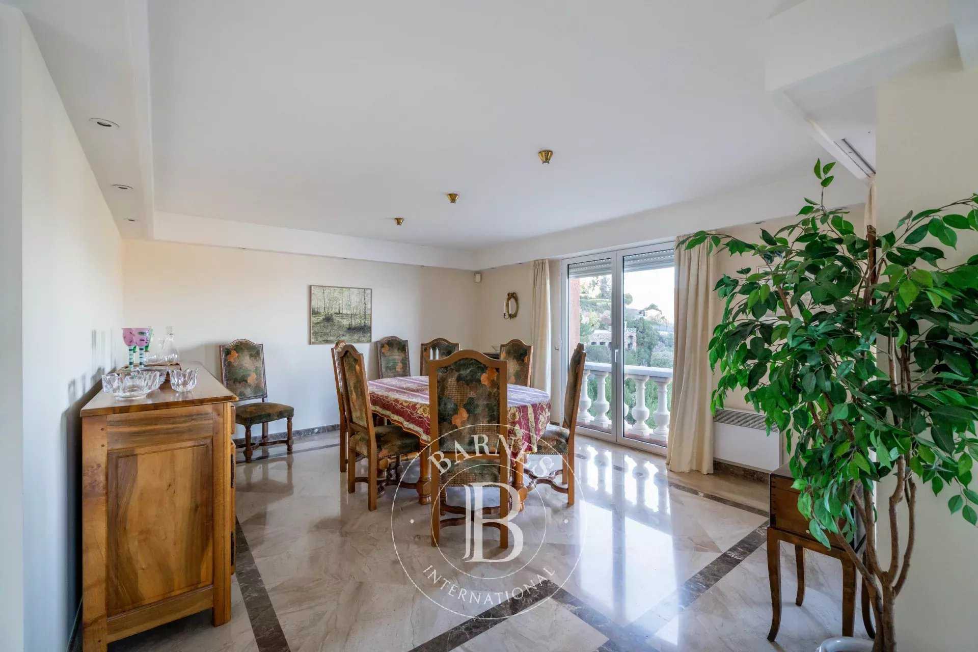 Théoule-sur-Mer  - Villa 7 Pi&egrave;ces 5 Chambres