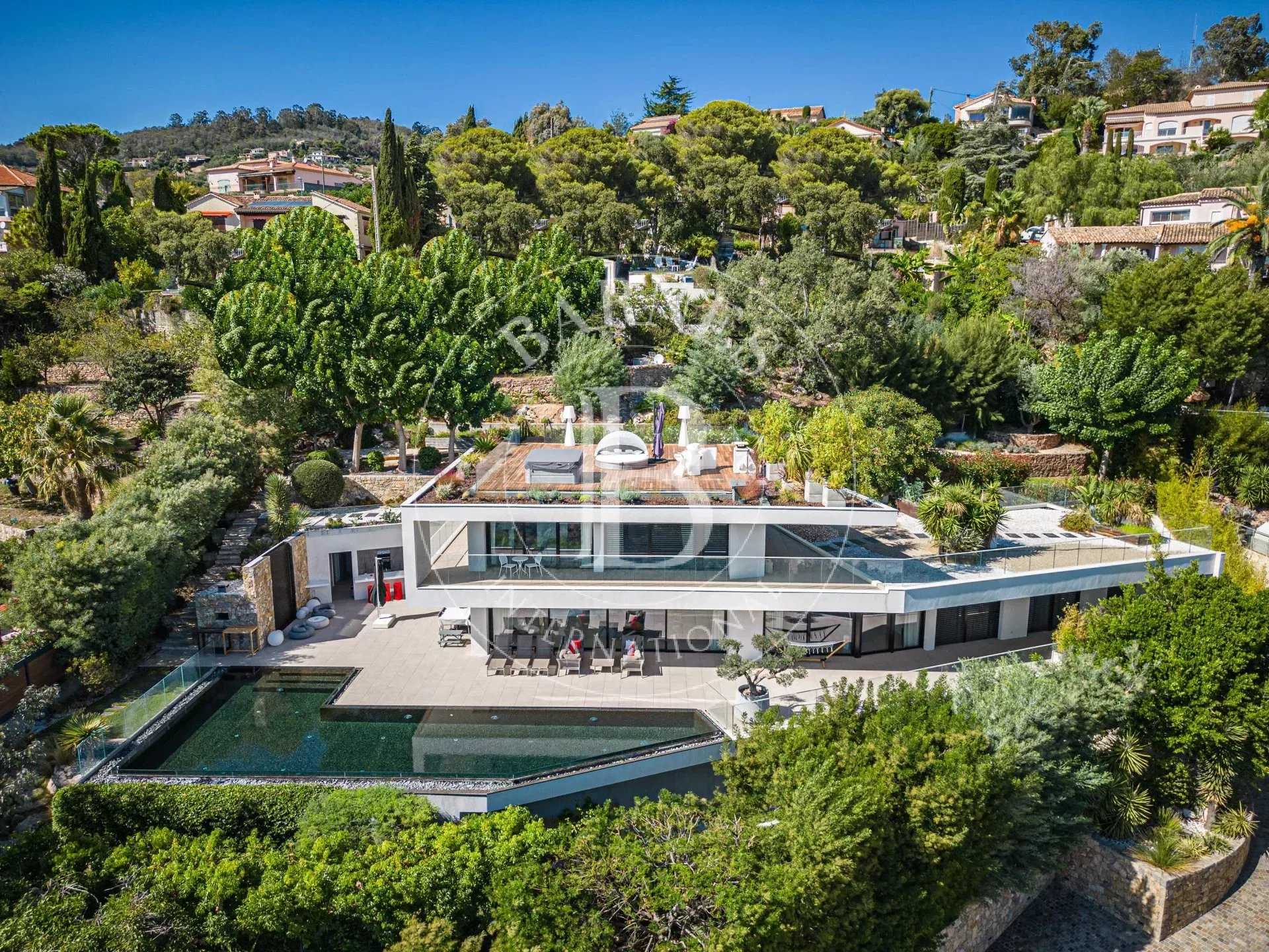 Villa Cannes  -  ref 84475122 (picture 1)