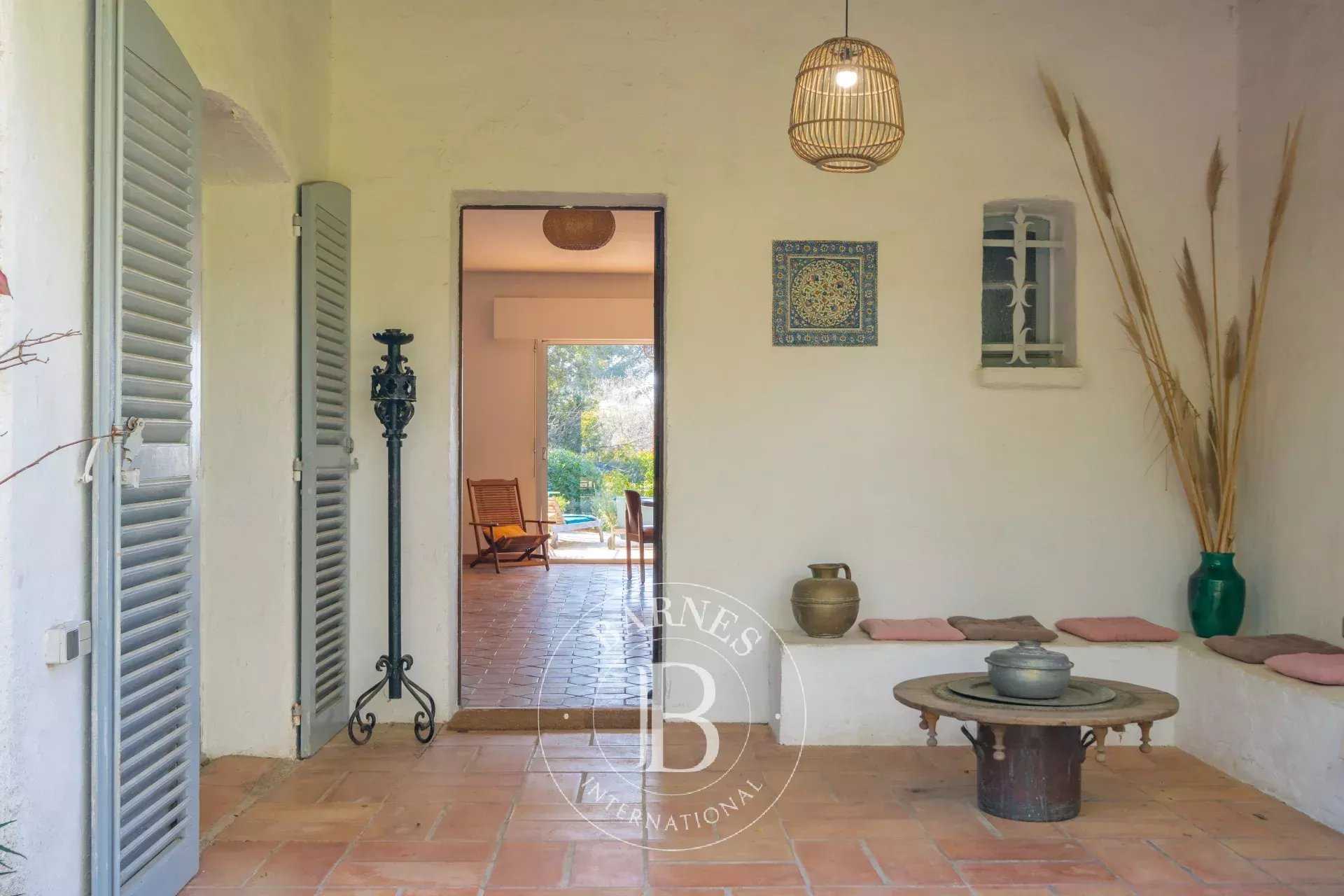 Villa Saint-Raphaël  -  ref 85638241 (picture 3)