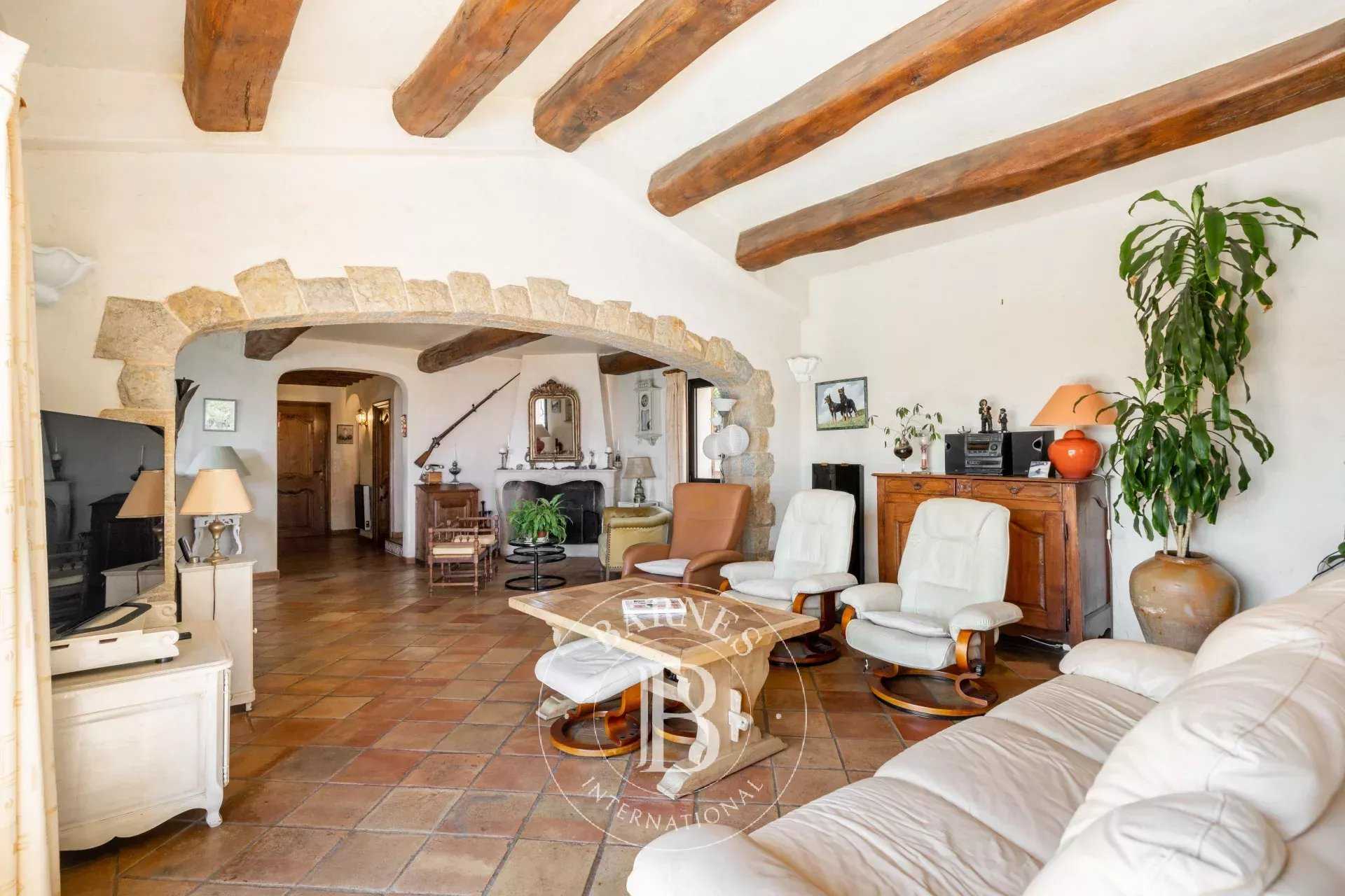 Villa Saint-Raphaël  -  ref 85991030 (picture 3)