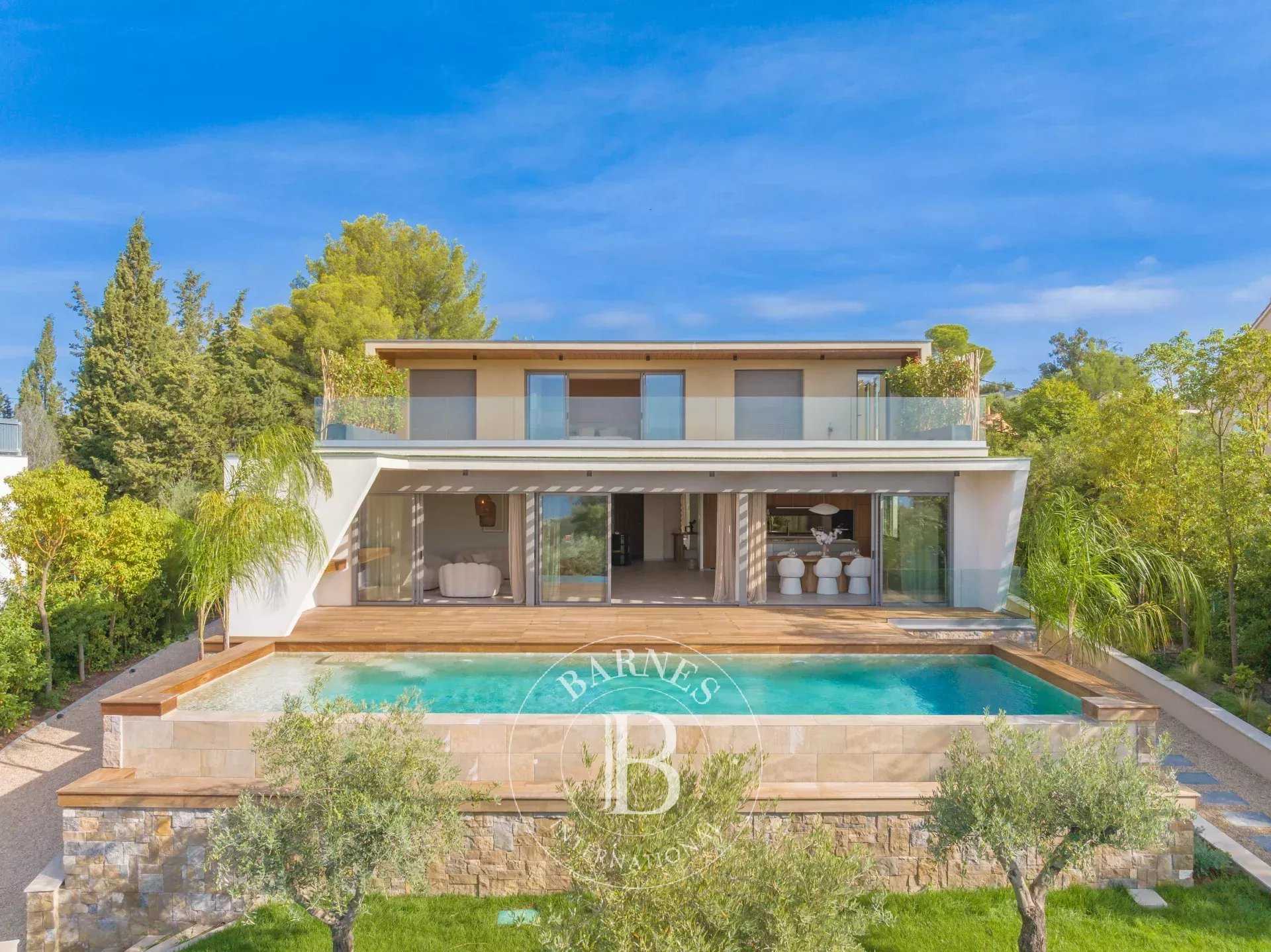 Villa Saint-Raphaël  -  ref 86215232 (picture 1)