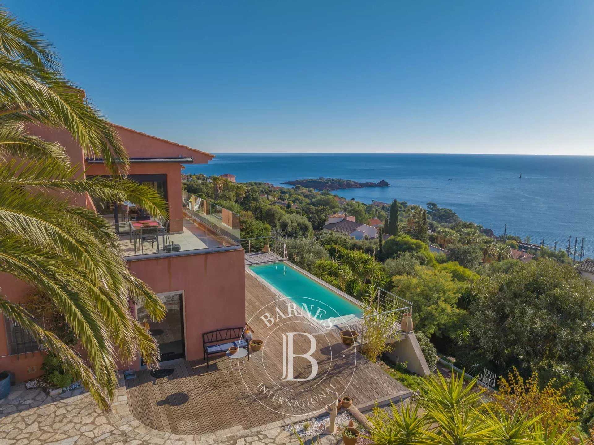 Villa Saint-Raphaël  -  ref 86511900 (picture 2)