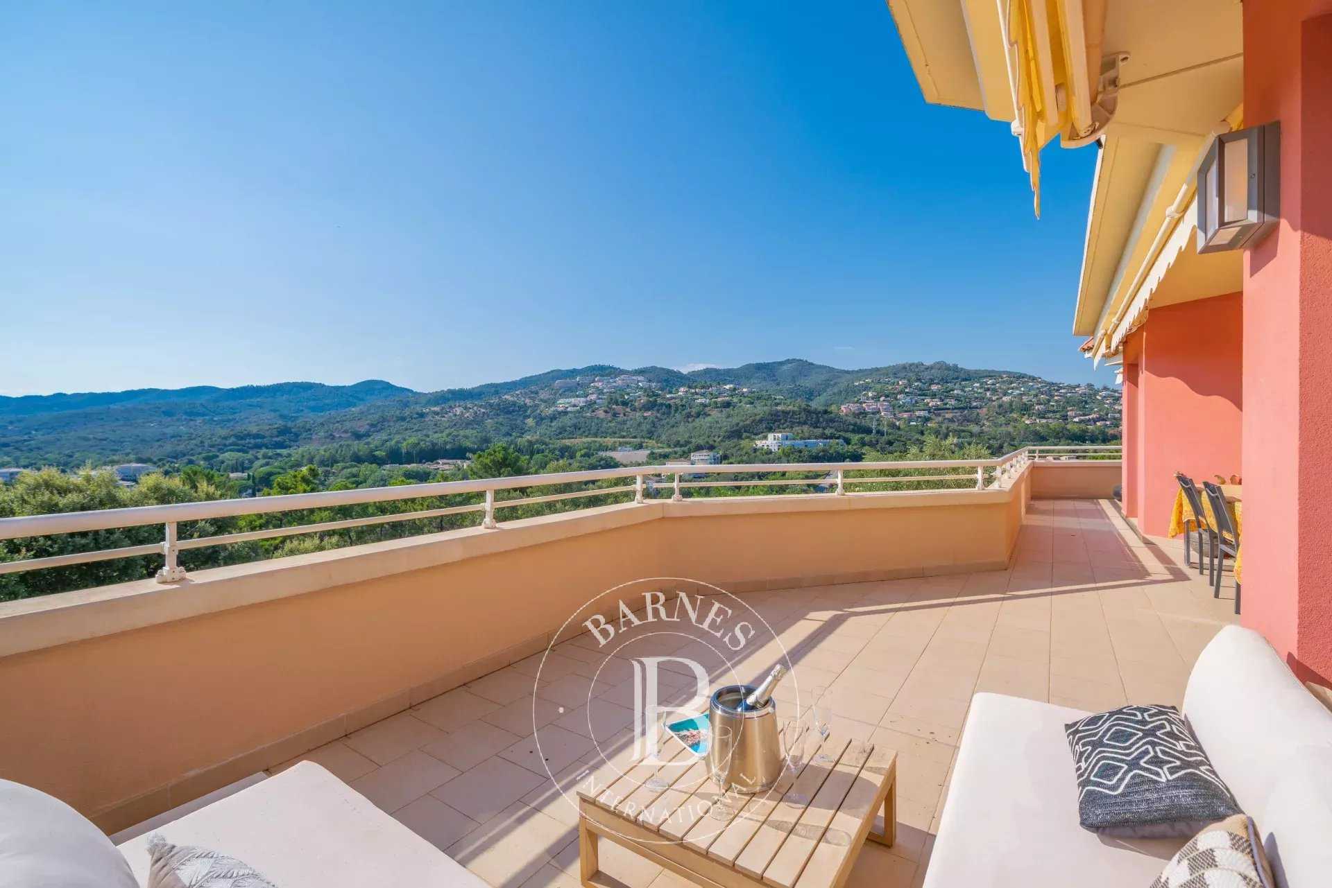 Apartment Mandelieu-la-Napoule  -  ref 85105551 (picture 1)
