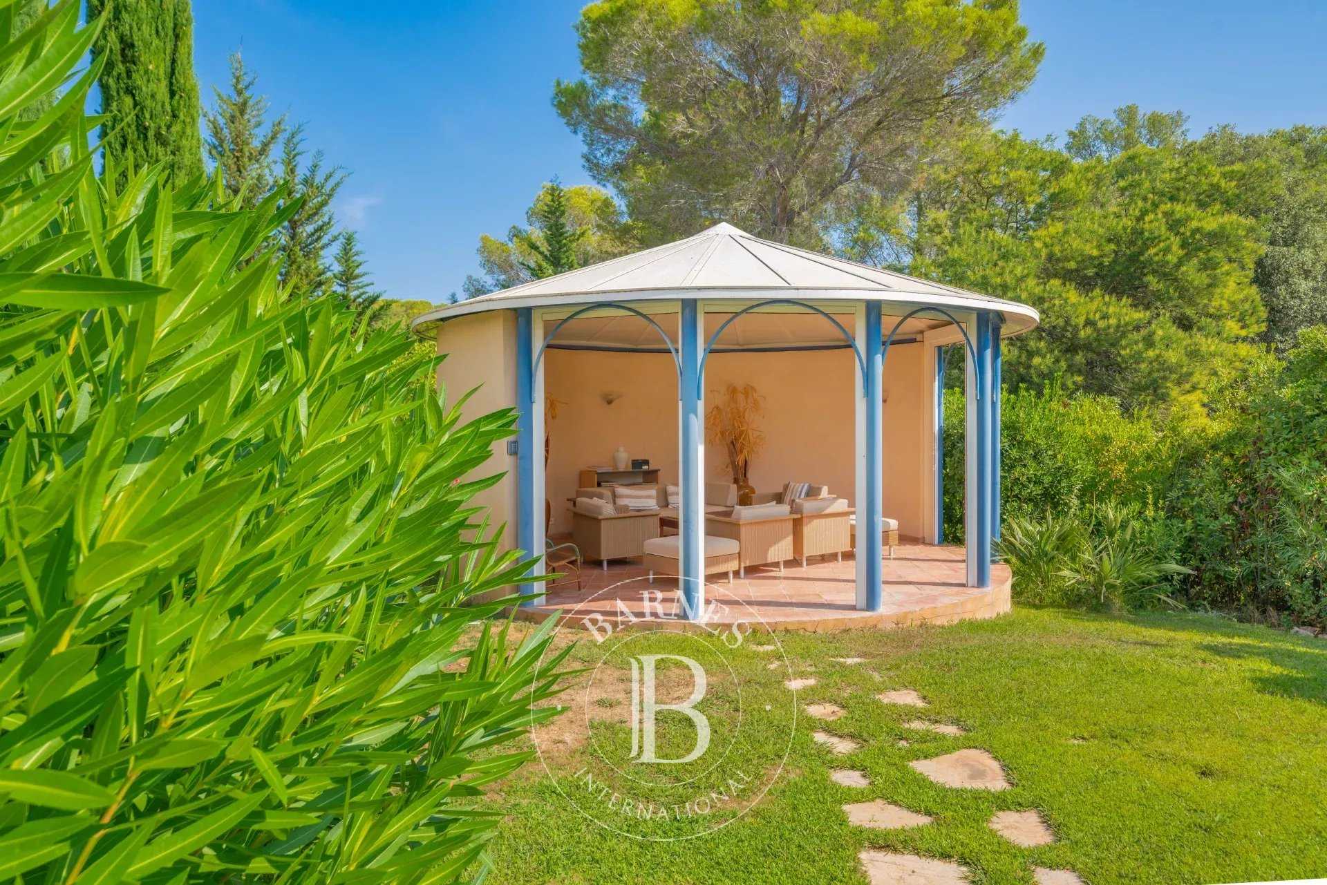 Villa Saint-Raphaël  -  ref 85160642 (picture 2)