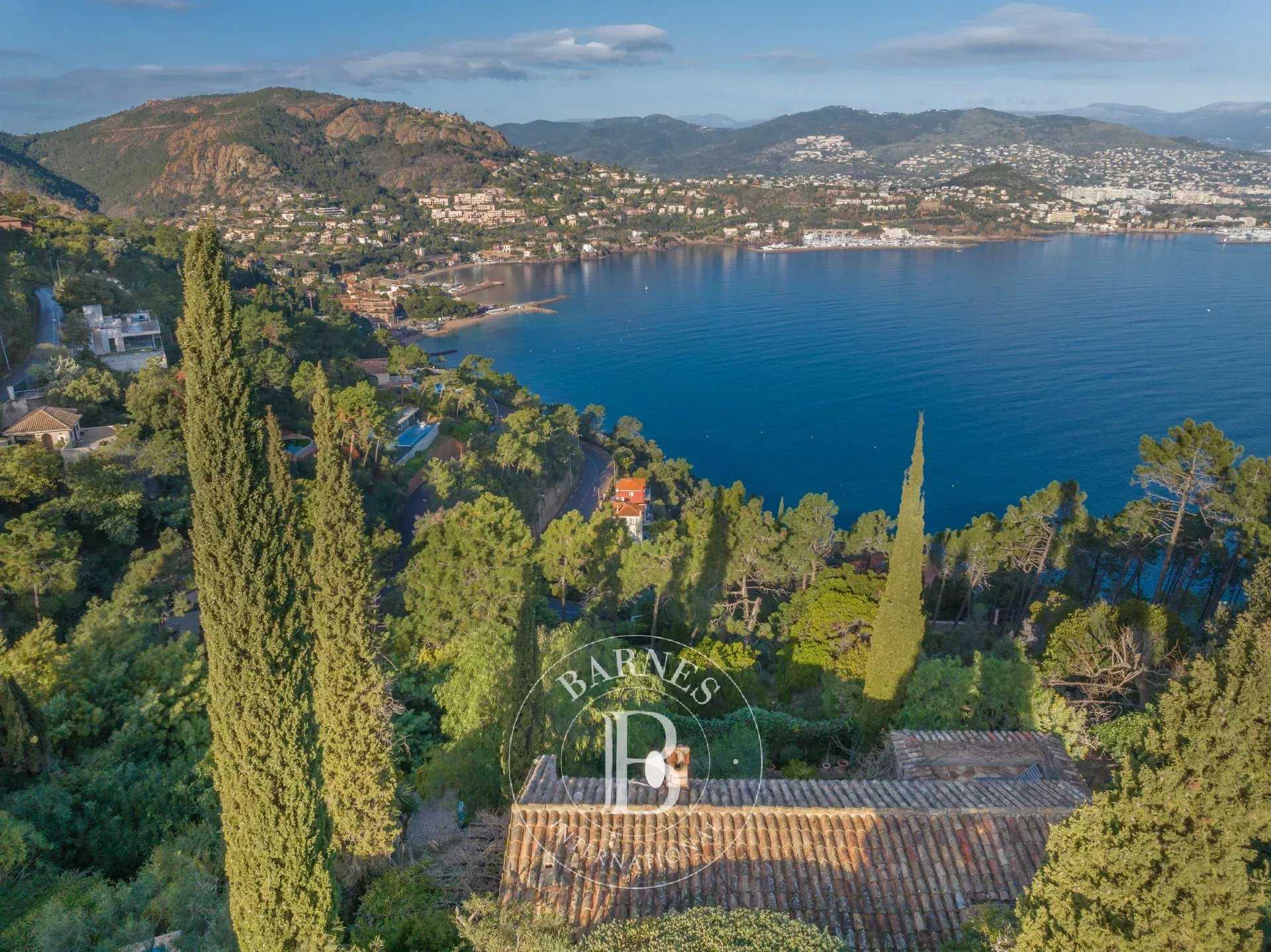 Villa Théoule-sur-Mer  -  ref 86662582 (picture 1)