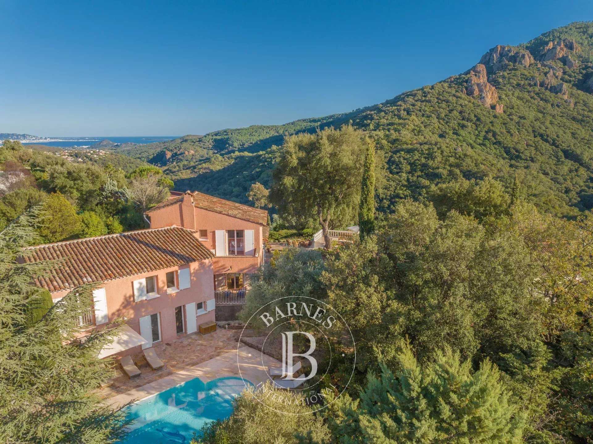 Villa Fréjus - Ref 86463435