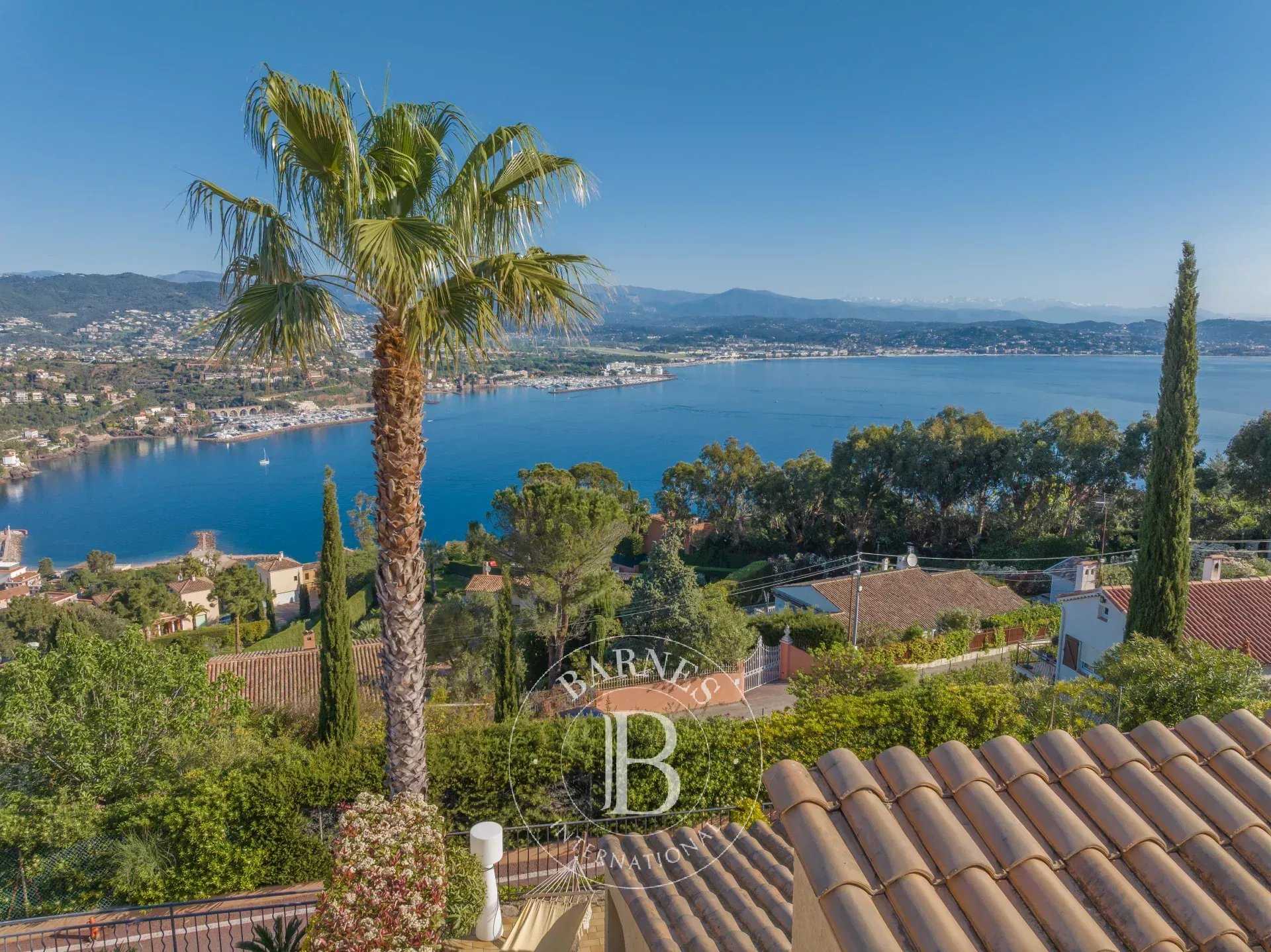 Maison Théoule-sur-Mer  -  ref 86922742 (picture 1)