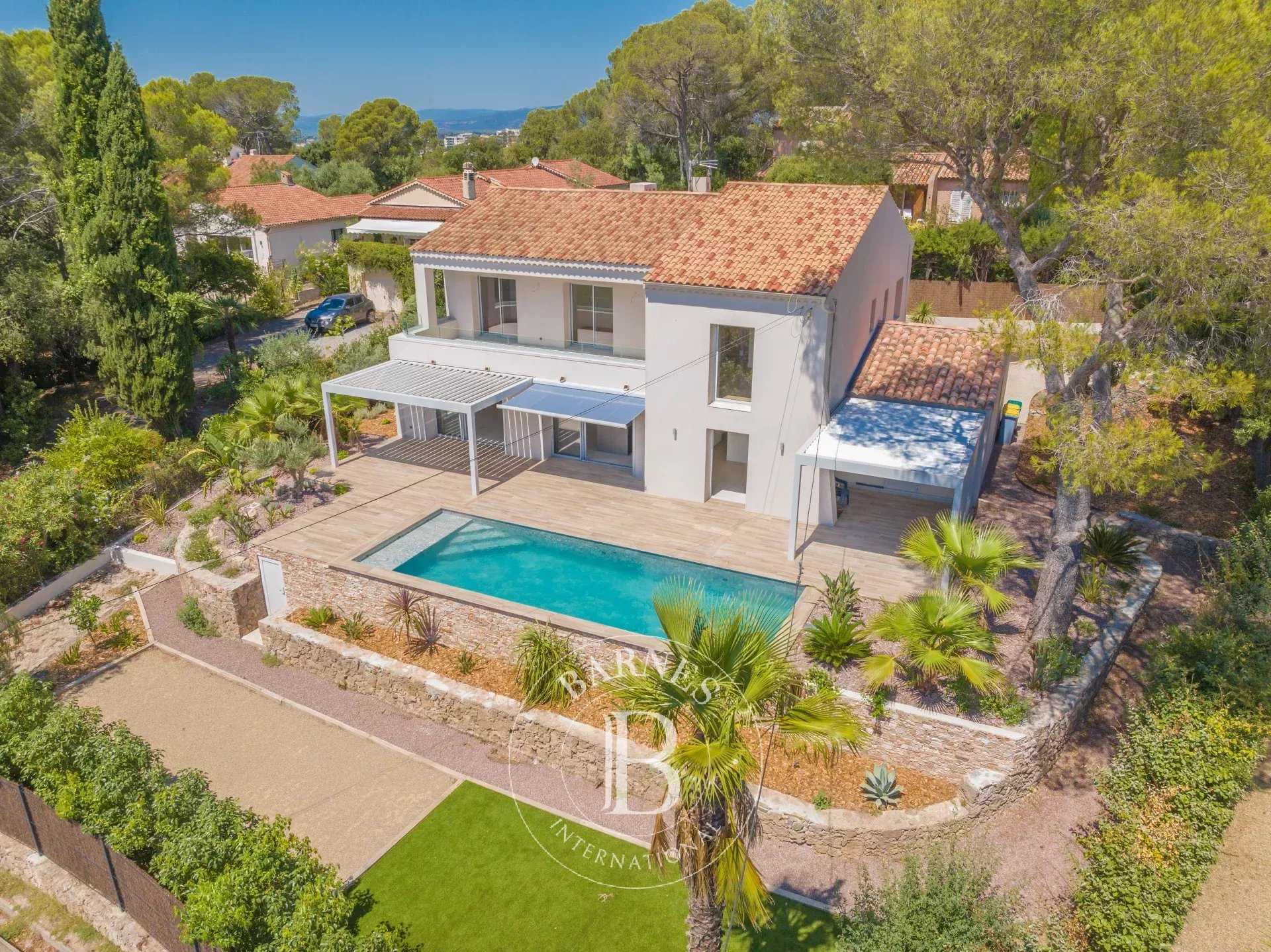 Villa Saint-Raphaël  -  ref 86138058 (picture 2)