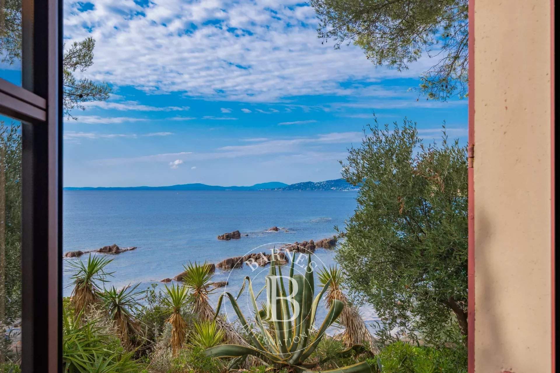 Saint-Raphaël  - Villa 18 Pi&egrave;ces 8 Chambres - picture 5