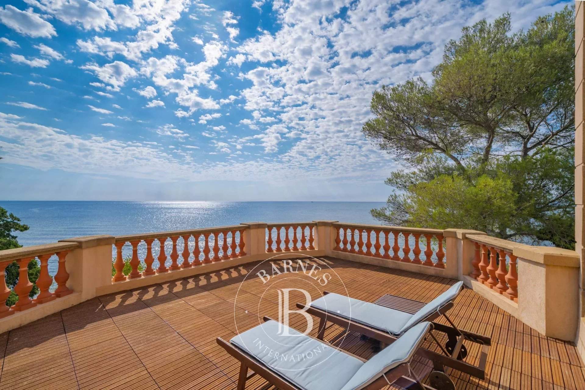 Saint-Raphaël  - Villa 18 Pi&egrave;ces 8 Chambres - picture 6