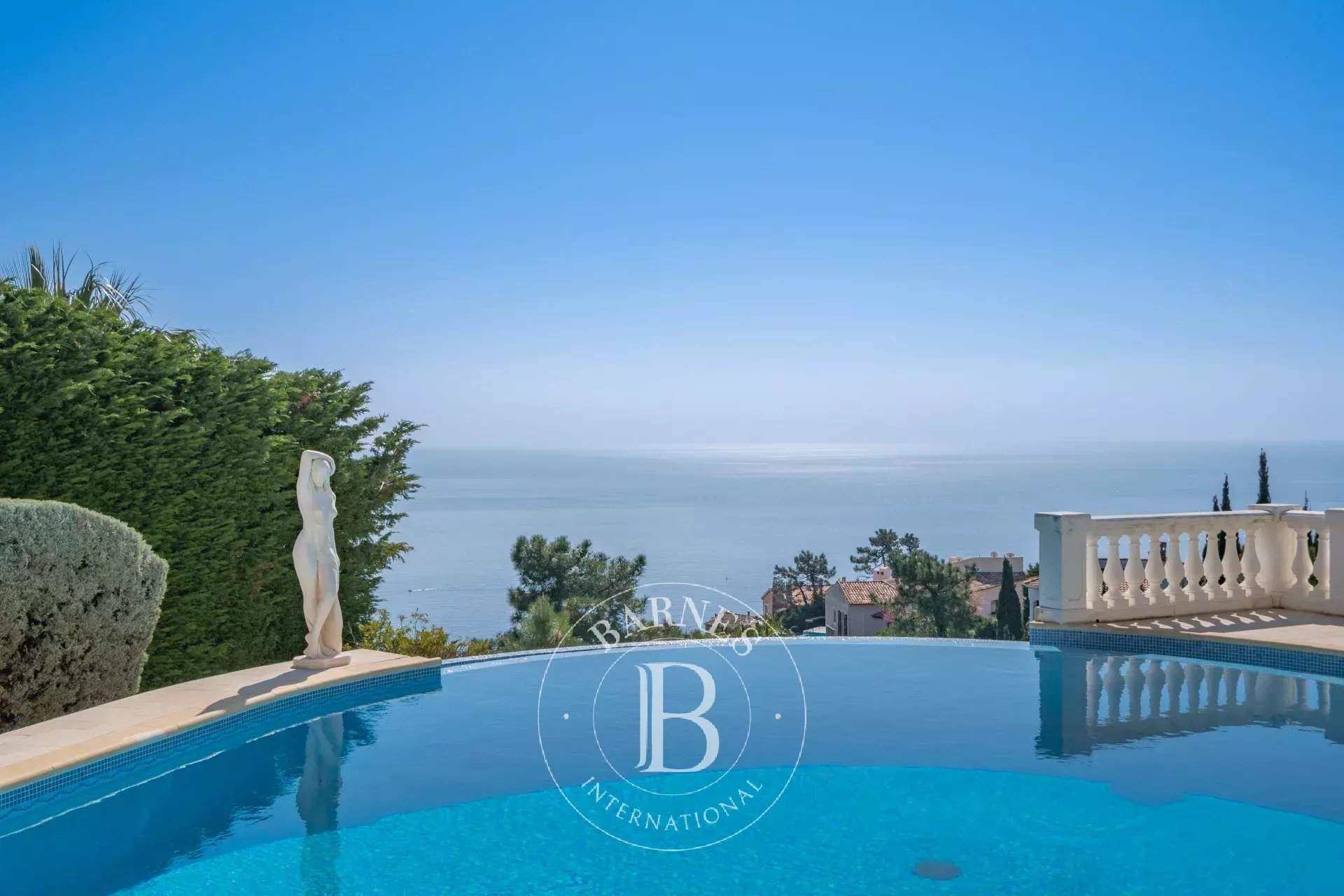 Saint-Raphaël  - House 4 Bedrooms - picture 2