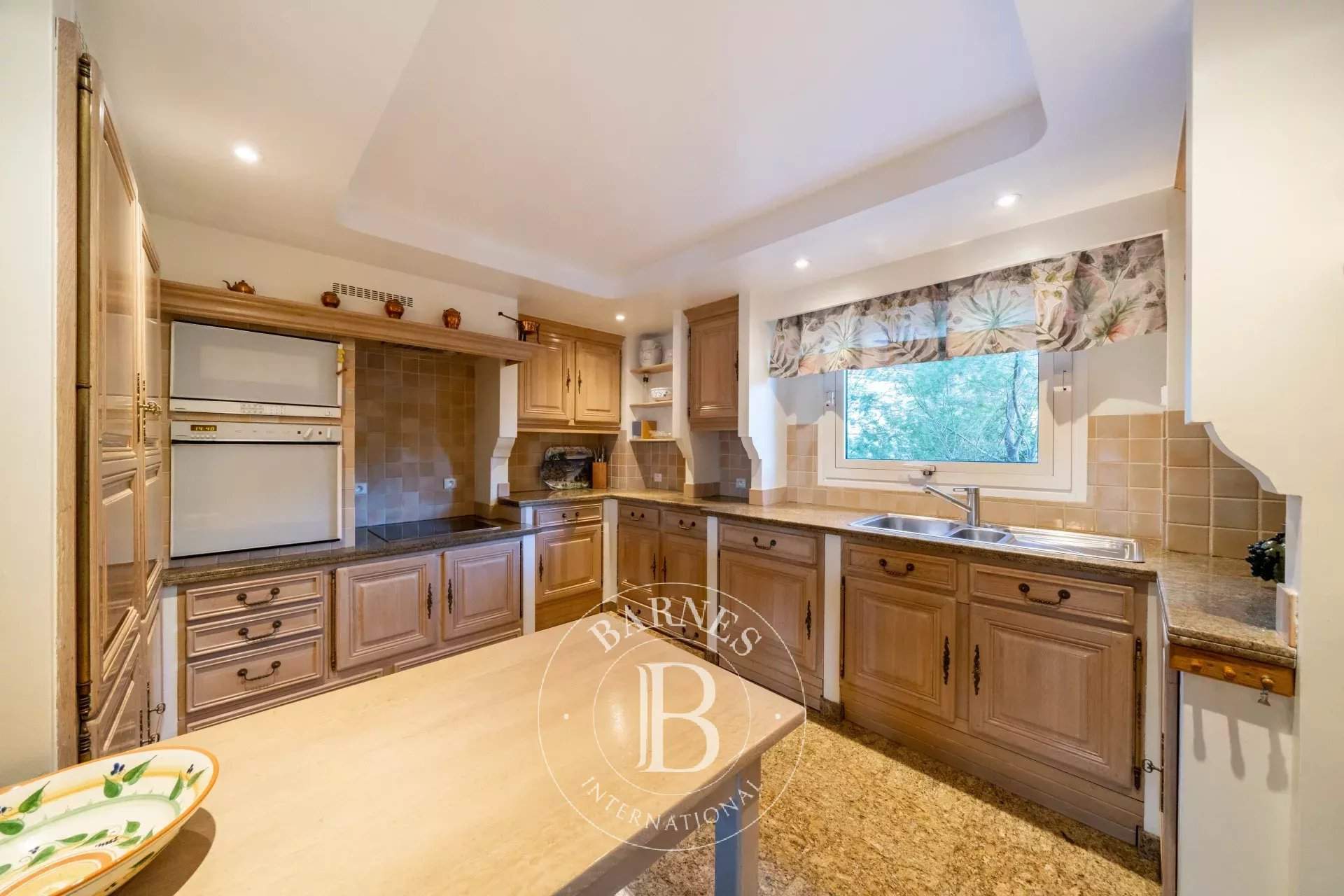 Théoule-sur-Mer  - Villa 7 Pi&egrave;ces 5 Chambres - picture 4