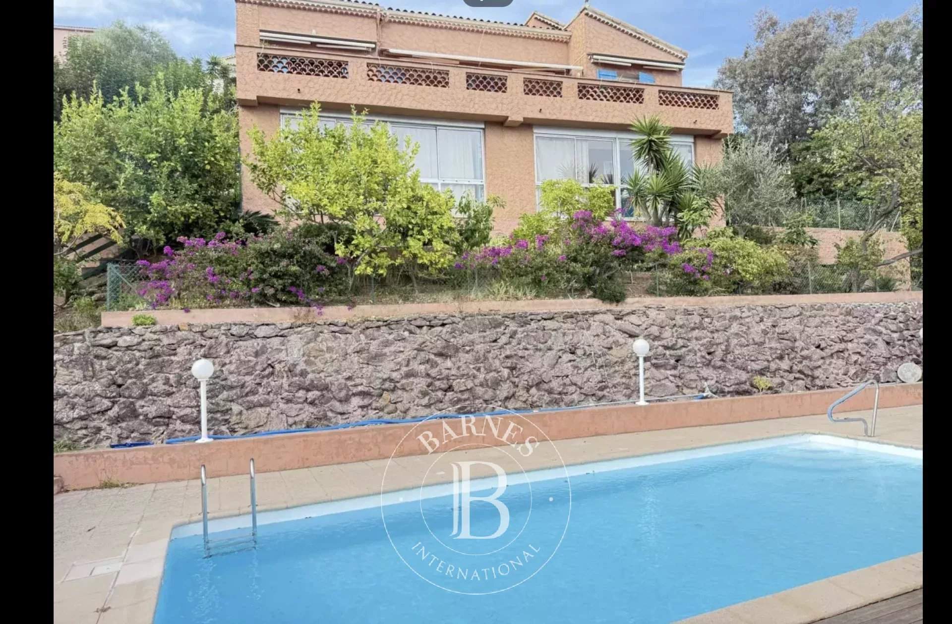 Théoule-sur-Mer  - Villa 9 Pièces 6 Chambres - picture 4