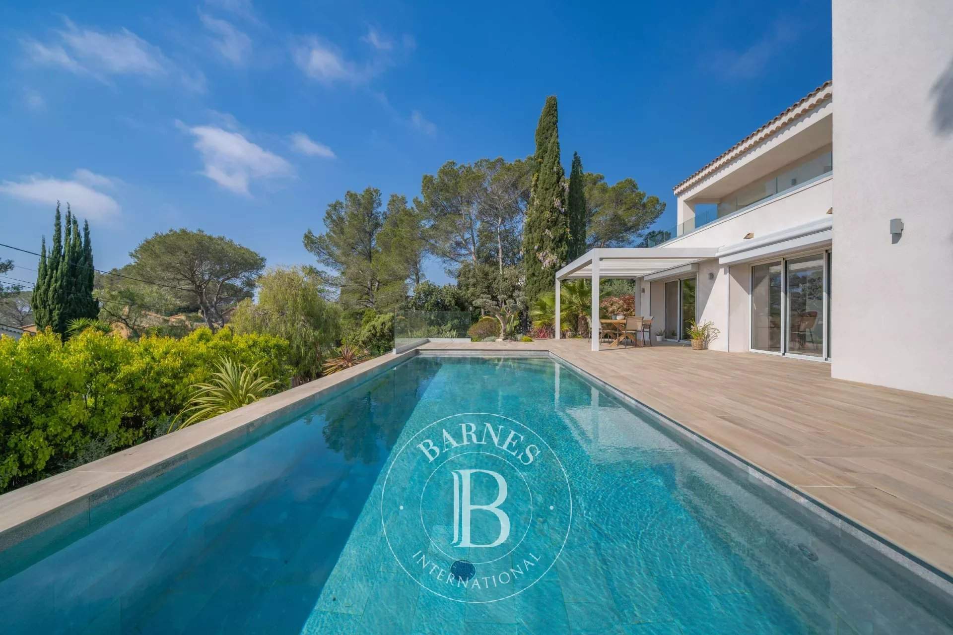 Saint-Raphaël  - Villa 9 Pi&egrave;ces 4 Chambres - picture 5