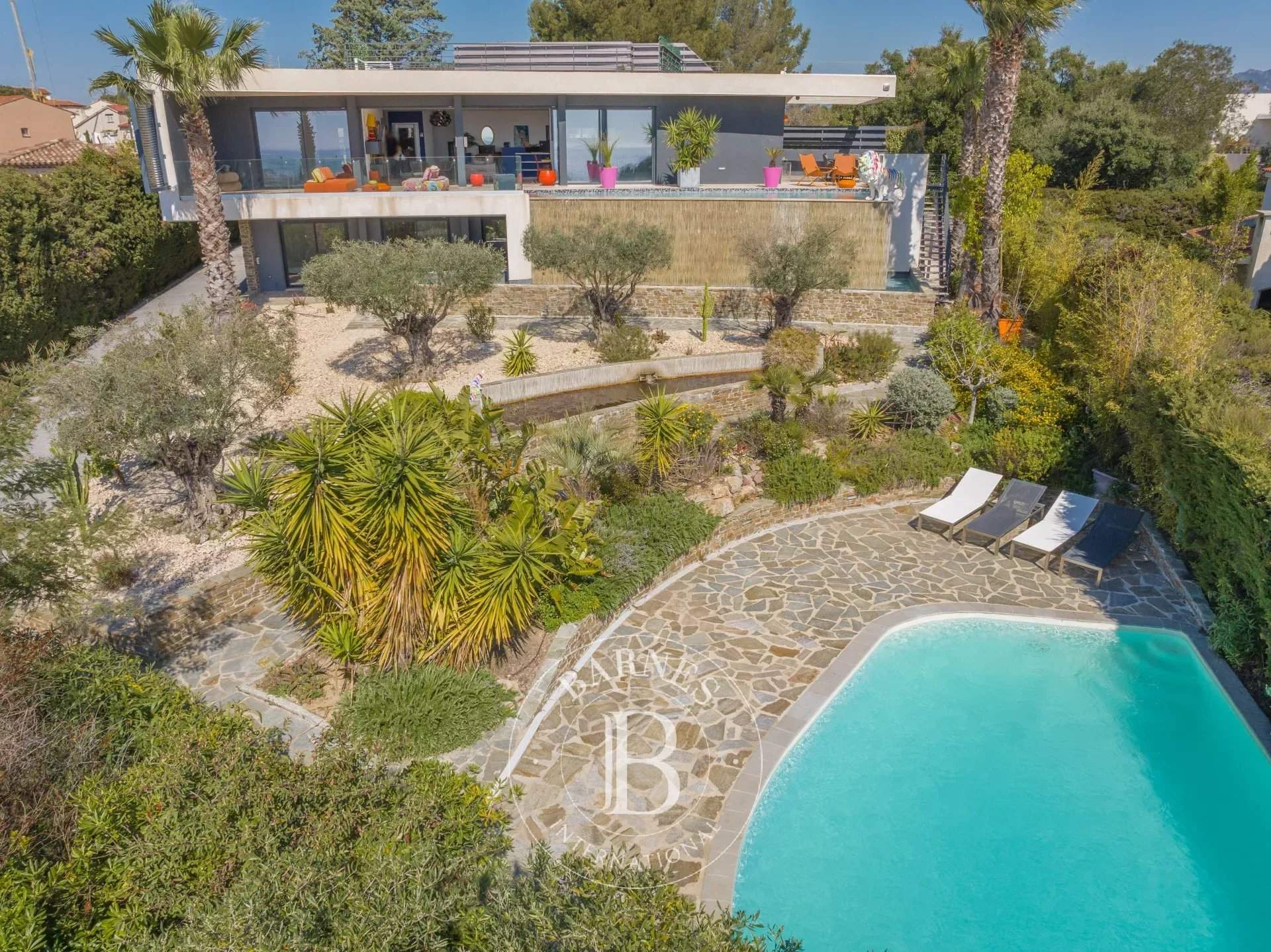 Saint-Raphaël  - Villa 5 Bedrooms - picture 10