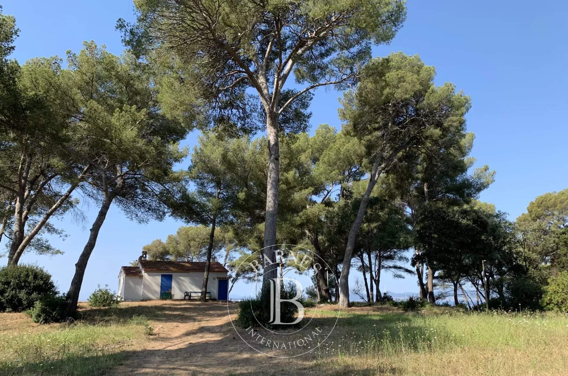 Saint-Raphaël  - Terrain constructible  - picture 3