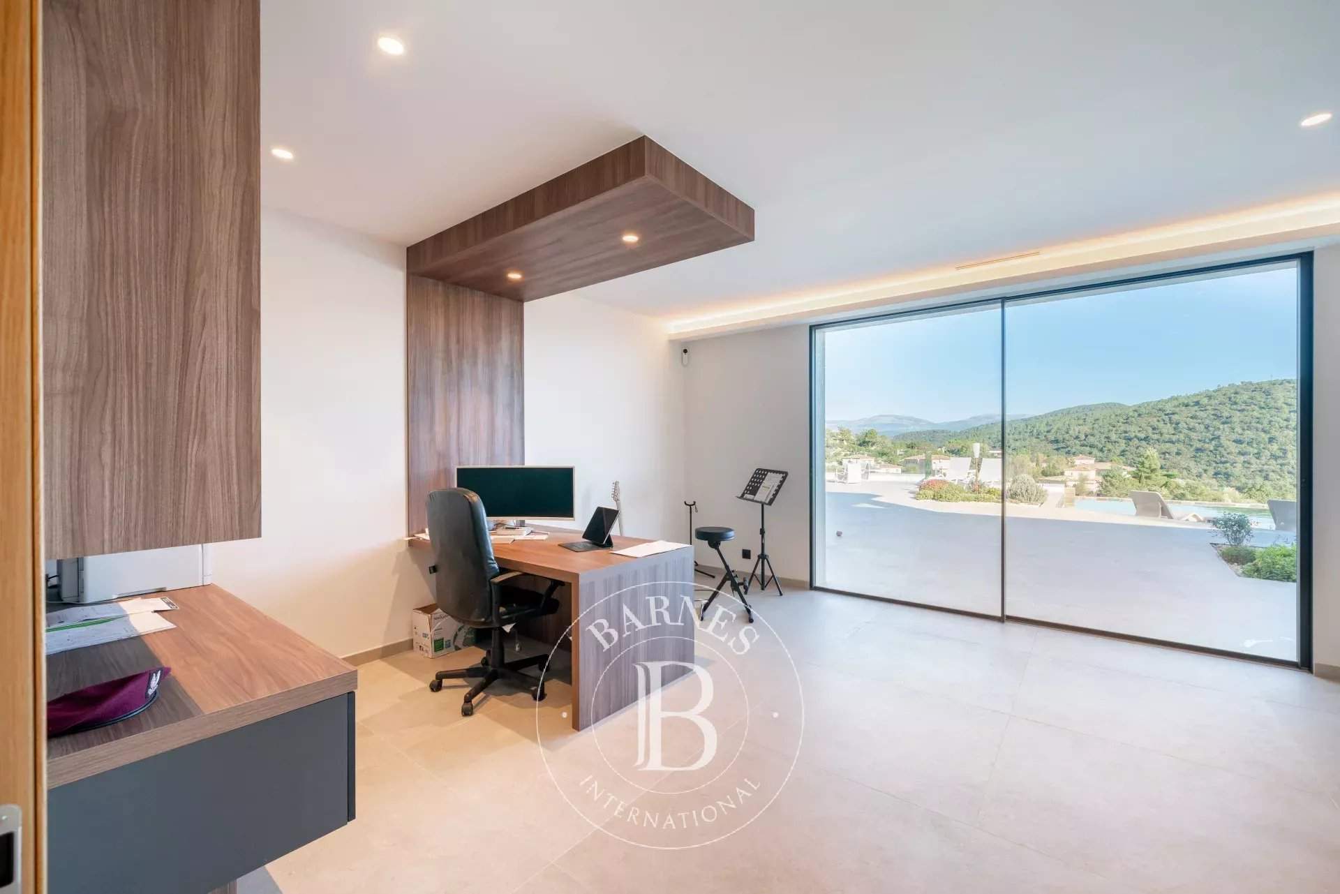 Mandelieu-la-Napoule  - Villa 4 Bedrooms - picture 13