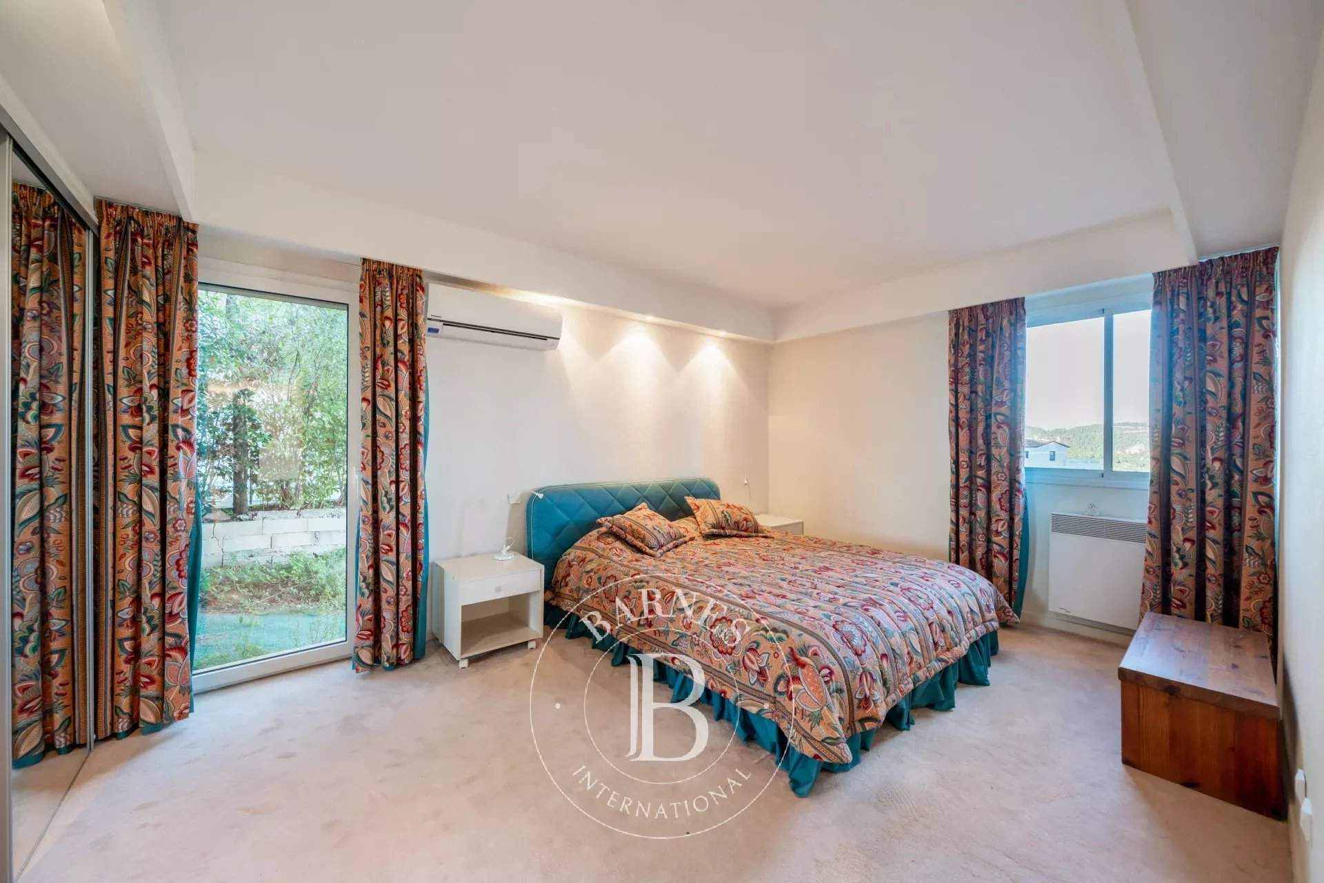 Théoule-sur-Mer  - Villa 7 Pi&egrave;ces 5 Chambres - picture 18