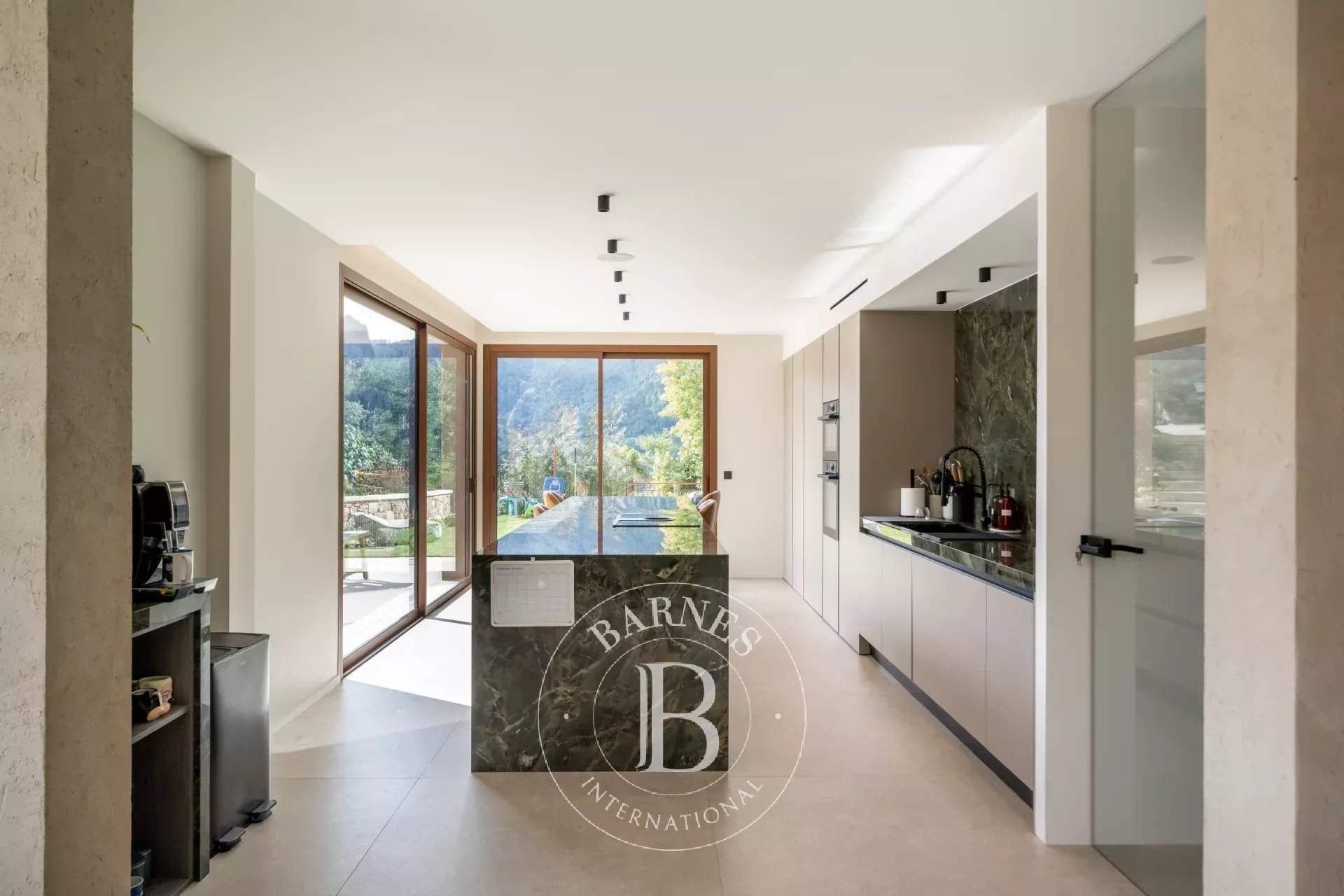 Mandelieu-la-Napoule  - Villa 5 Bedrooms - picture 4