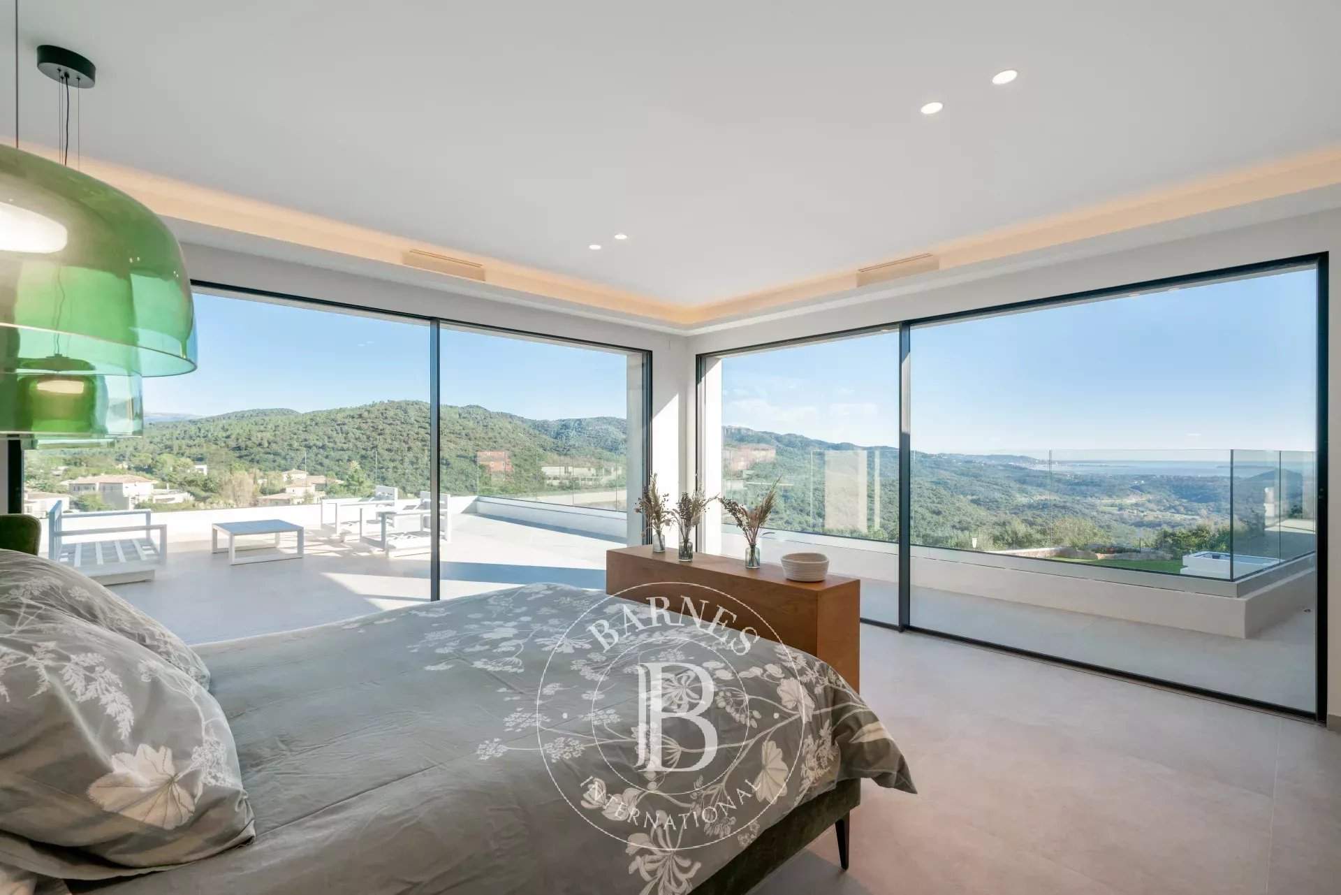 Mandelieu-la-Napoule  - Villa 4 Bedrooms - picture 9