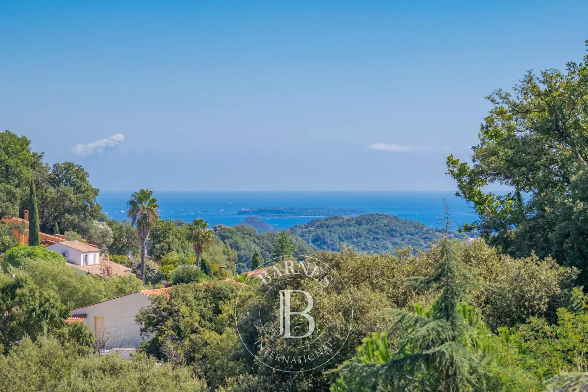 Mandelieu-la-Napoule  - Appartement 3 Pièces 2 Chambres - picture 1