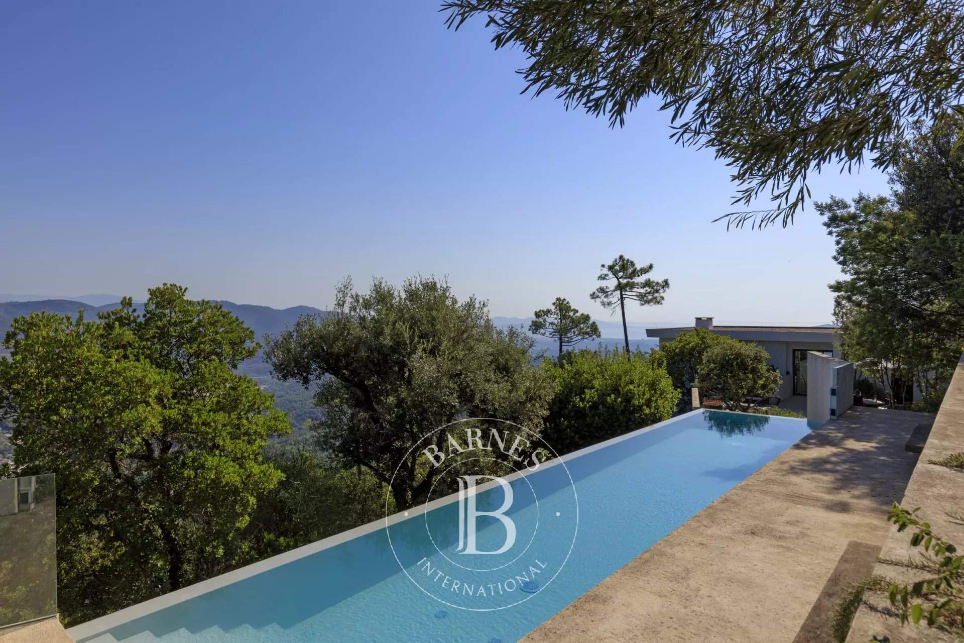 Mandelieu-la-Napoule  - Villa 5 Pi&egrave;ces 4 Chambres - picture 15