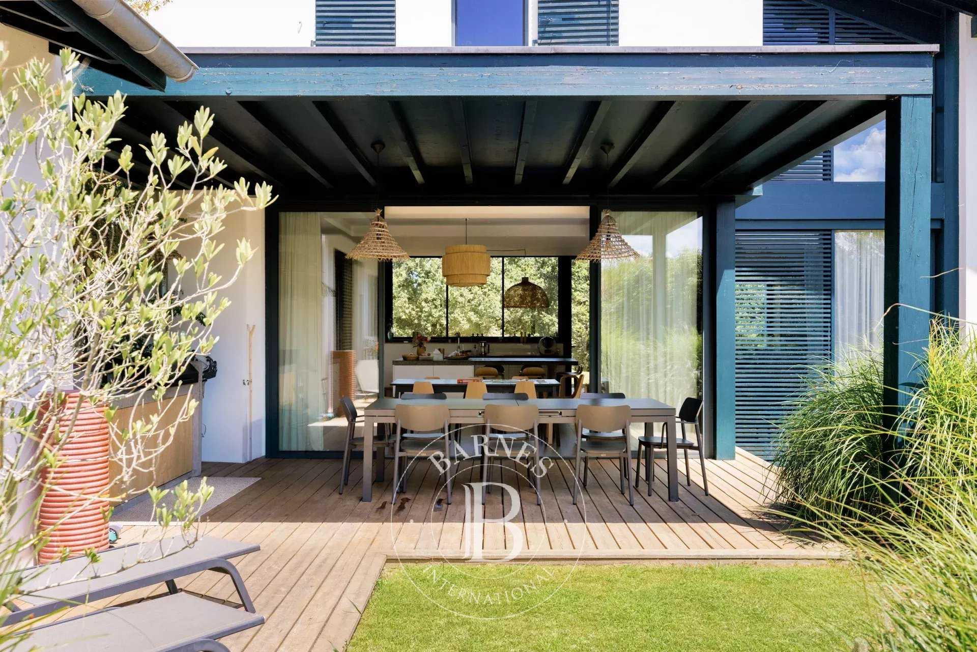 Arbonne  - Maison 7 Pi&egrave;ces 5 Chambres
