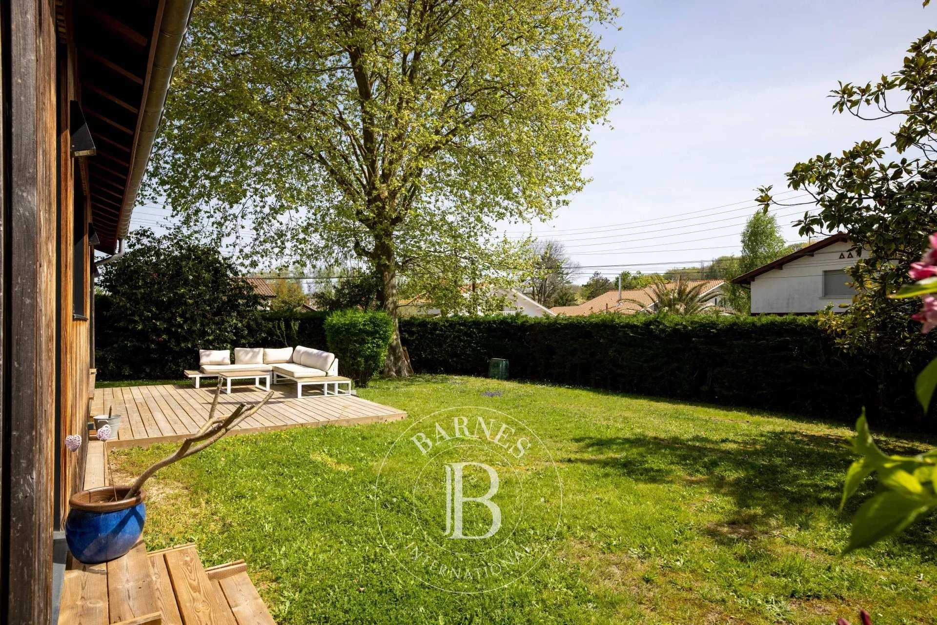 Anglet  - Maison 6 Pi&egrave;ces 4 Chambres