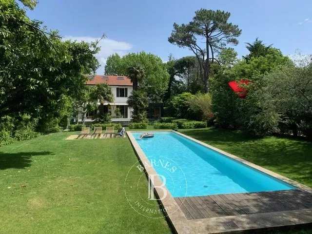 PABLO - Splendid renovated villa located in the heart of le Parc d'hiver, with heated swimming pool, gym and hammam - 7 bedrooms & 5 bathrooms - Biarritz picture 17