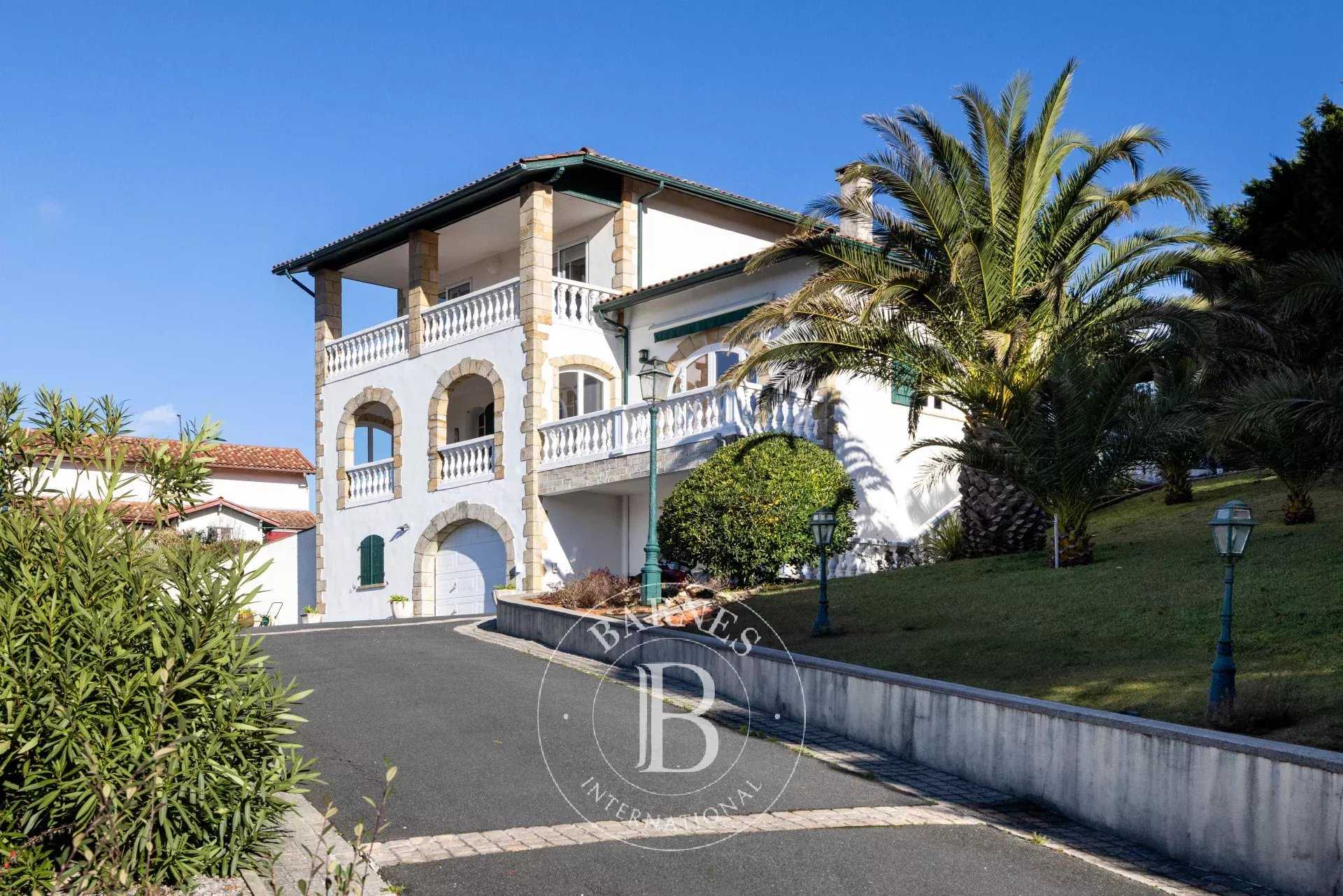 Bidart  - Maison 5 Pi&egrave;ces 3 Chambres