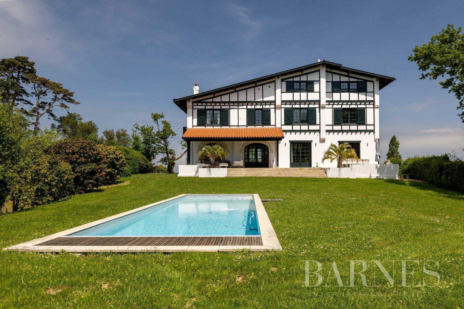 CLOSE TO BIARRITZ, MAGNIFICENT PROPERTY WITH SWIMMING POOL picture 20
