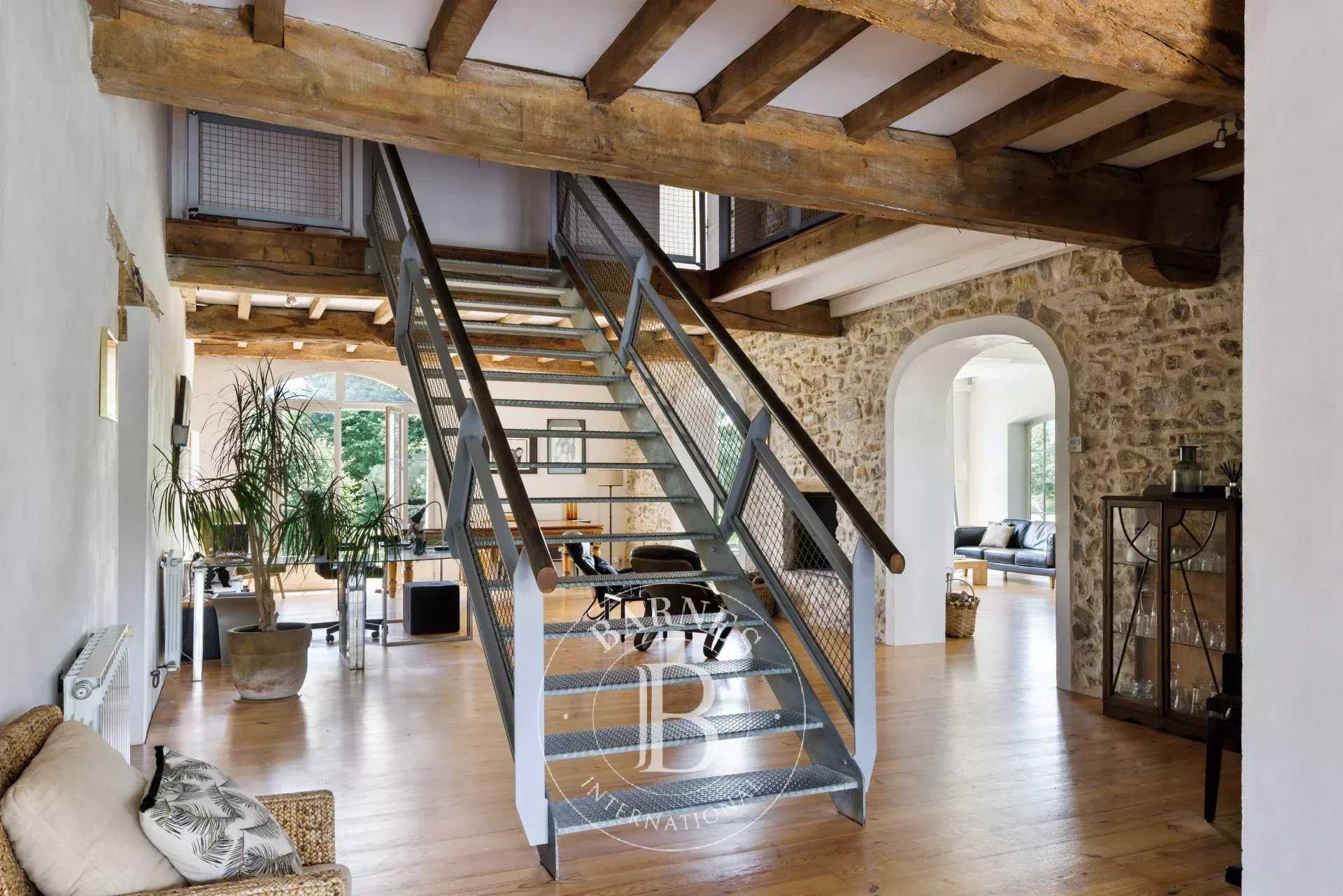 Bardos  - Propriété 11 Pi&egrave;ces 6 Chambres