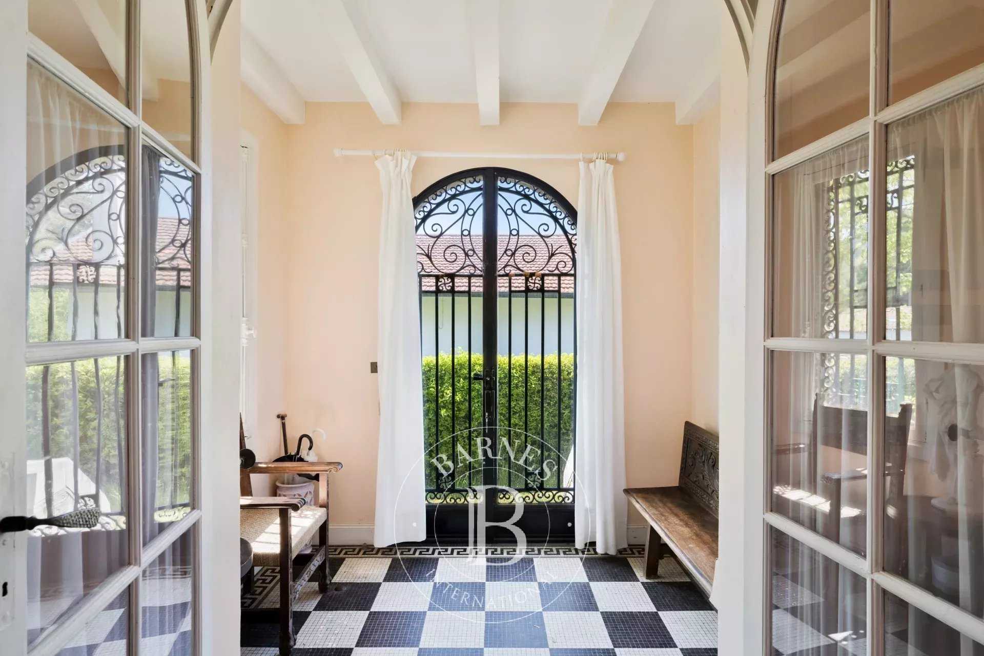 Biarritz  - Maison 7 Pi&egrave;ces 4 Chambres