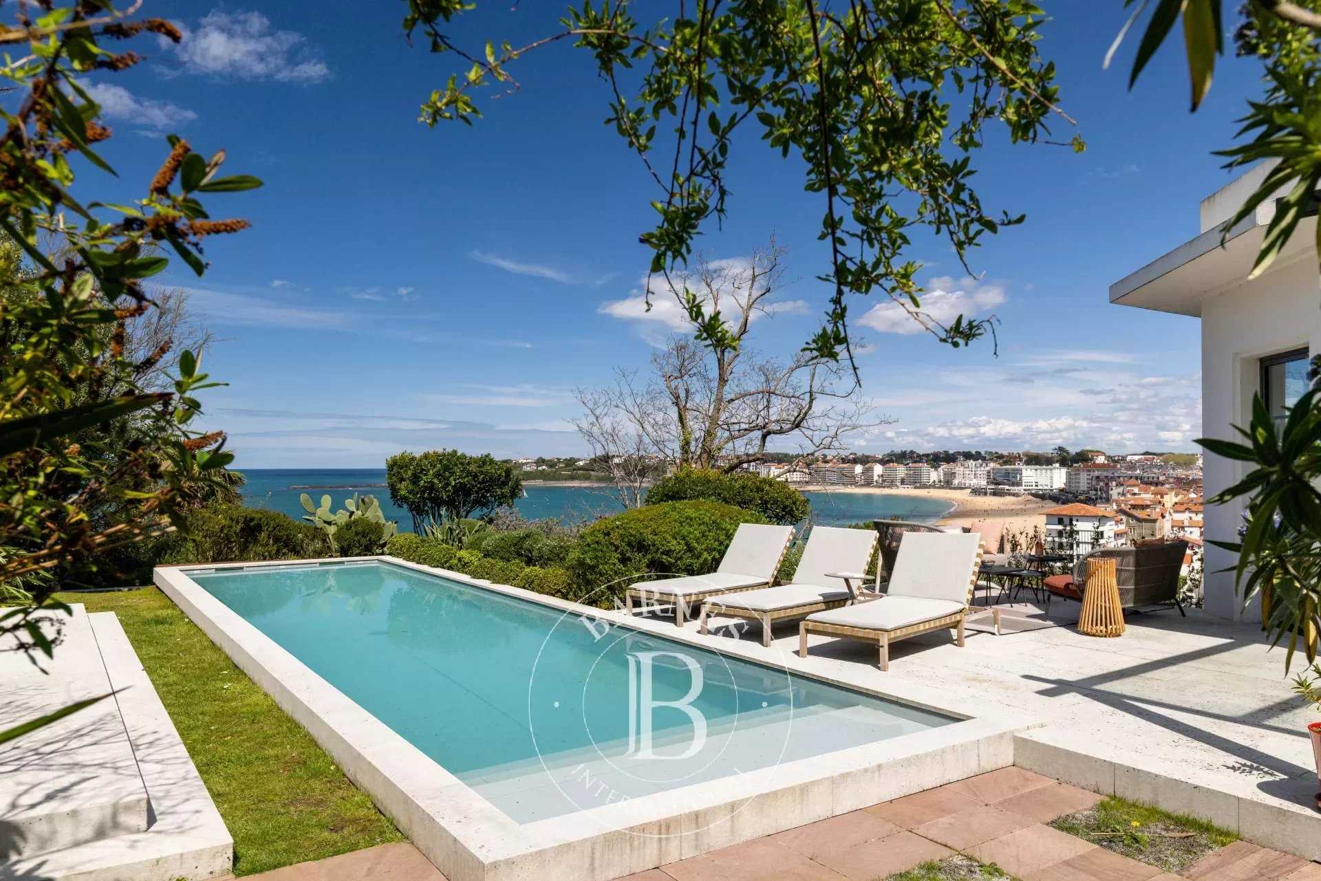 BAYVIEW - Superb sea view villa with heated swimming pool, jacuzzi, gym, hammam in Ciboure picture 20