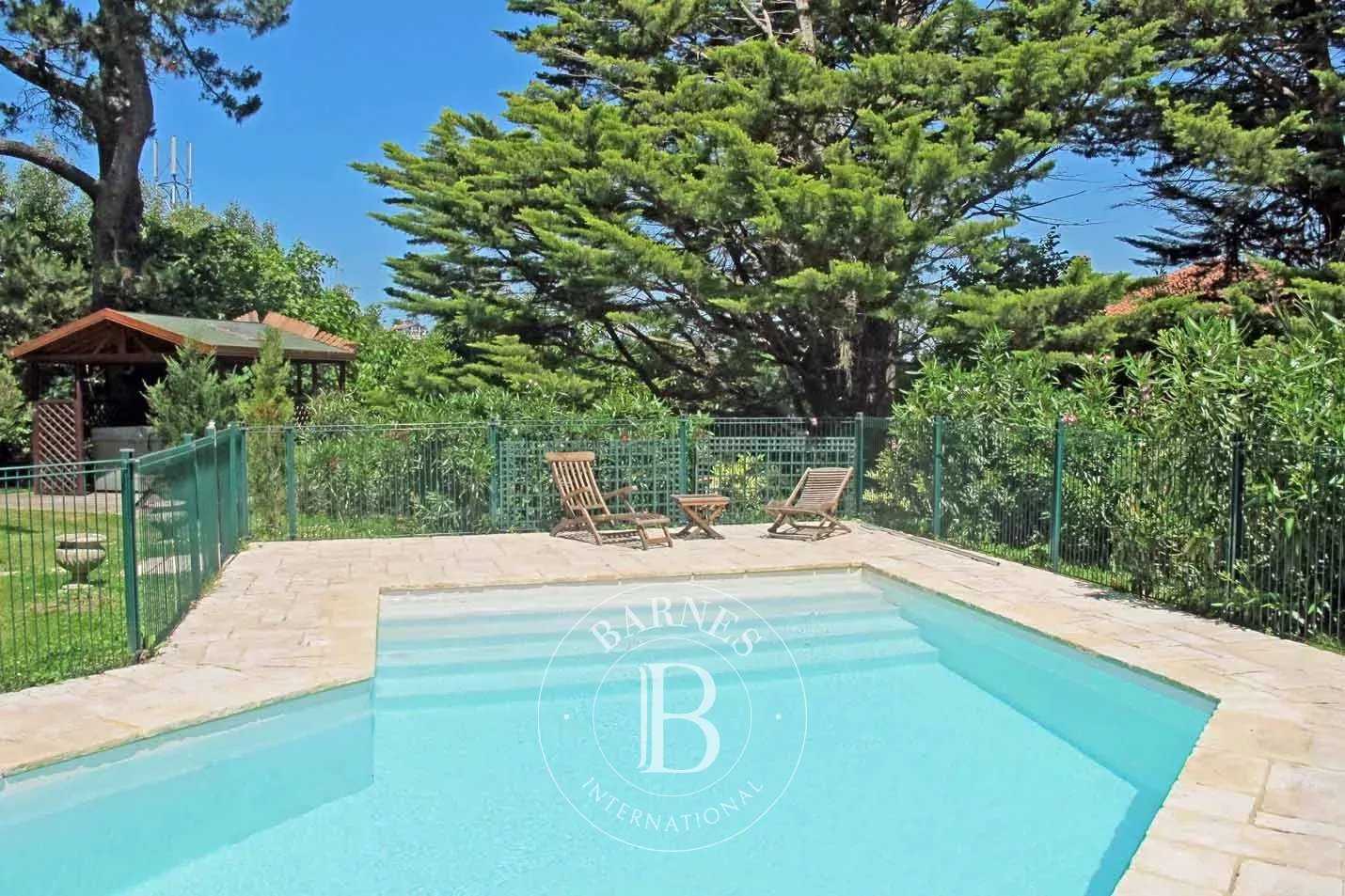 Urrugne  - Maison  5 Chambres