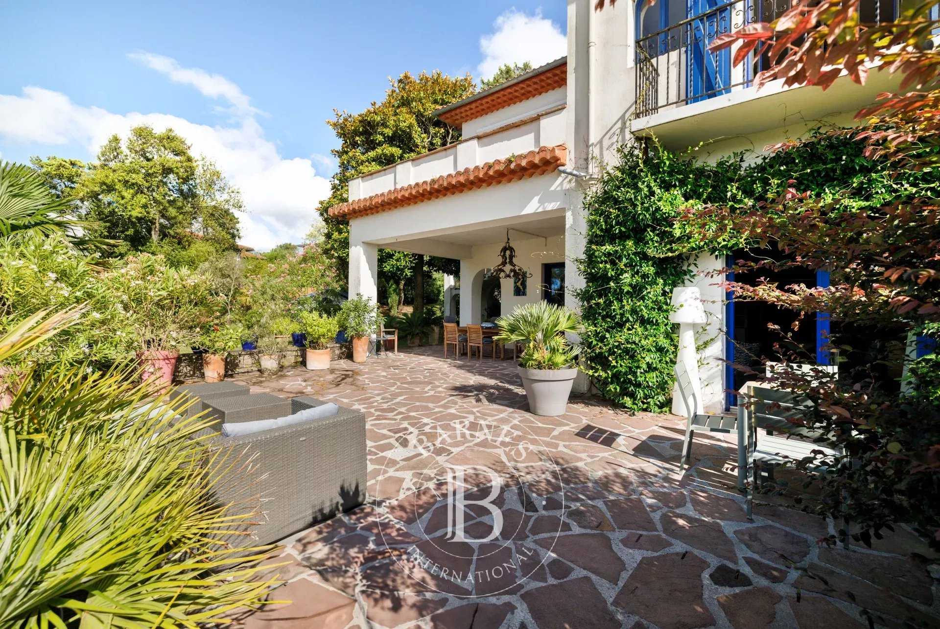 Anglet  - Appartement 6 Pi&egrave;ces 4 Chambres