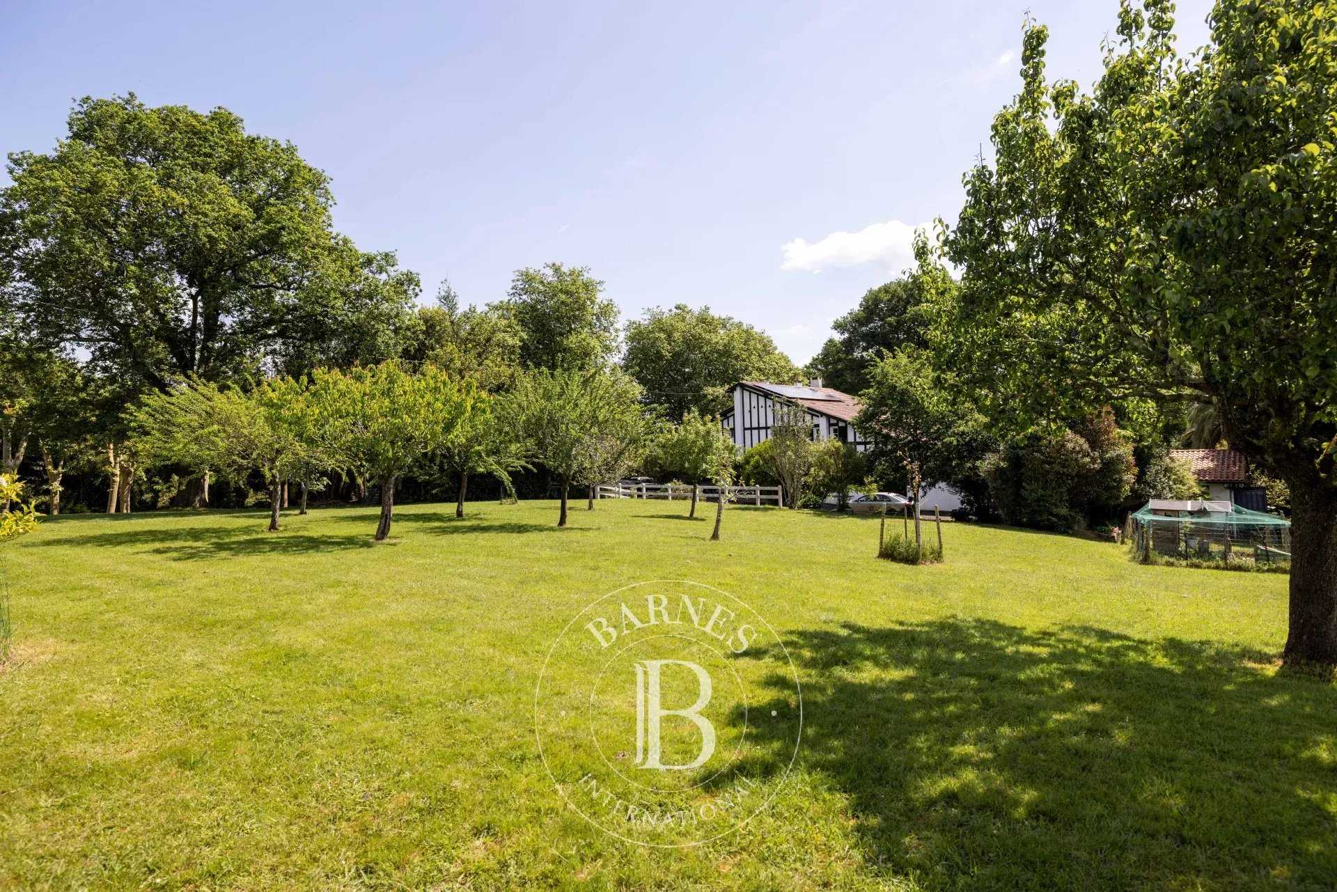 Bayonne  - Maison 11 Pi&egrave;ces 5 Chambres