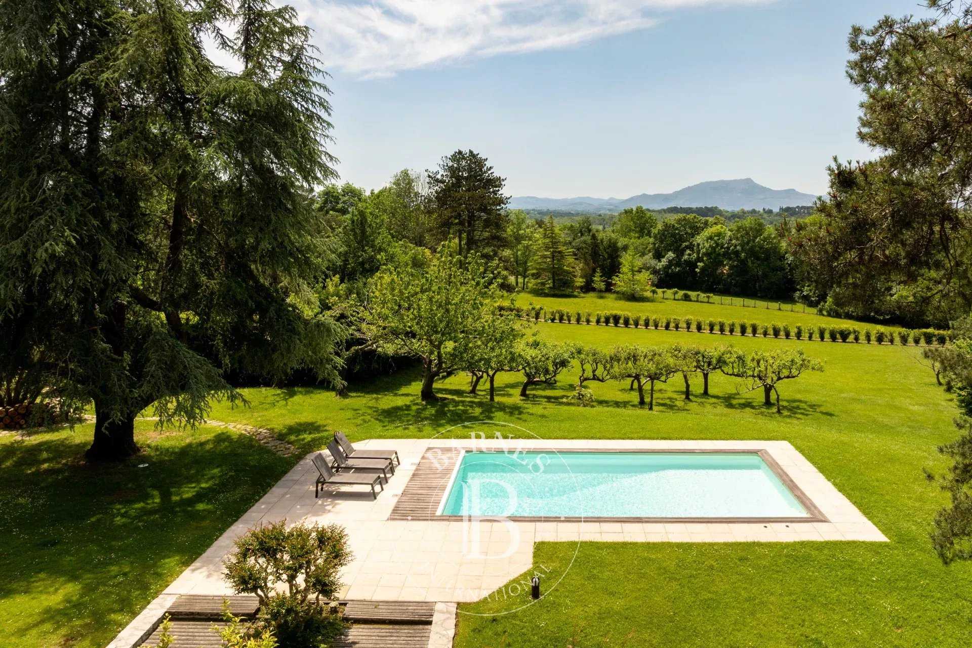 Bidart  - House 7 Bedrooms