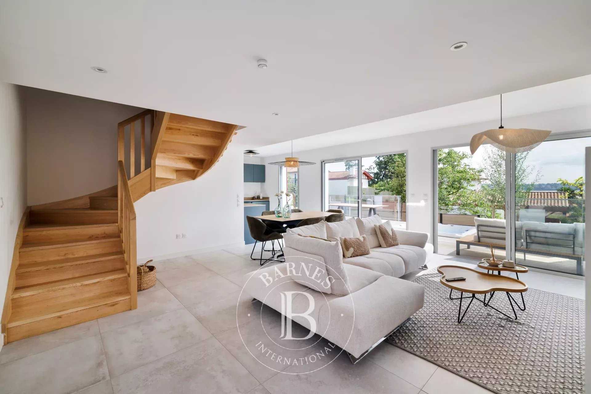 Urrugne  - House 4 Bedrooms