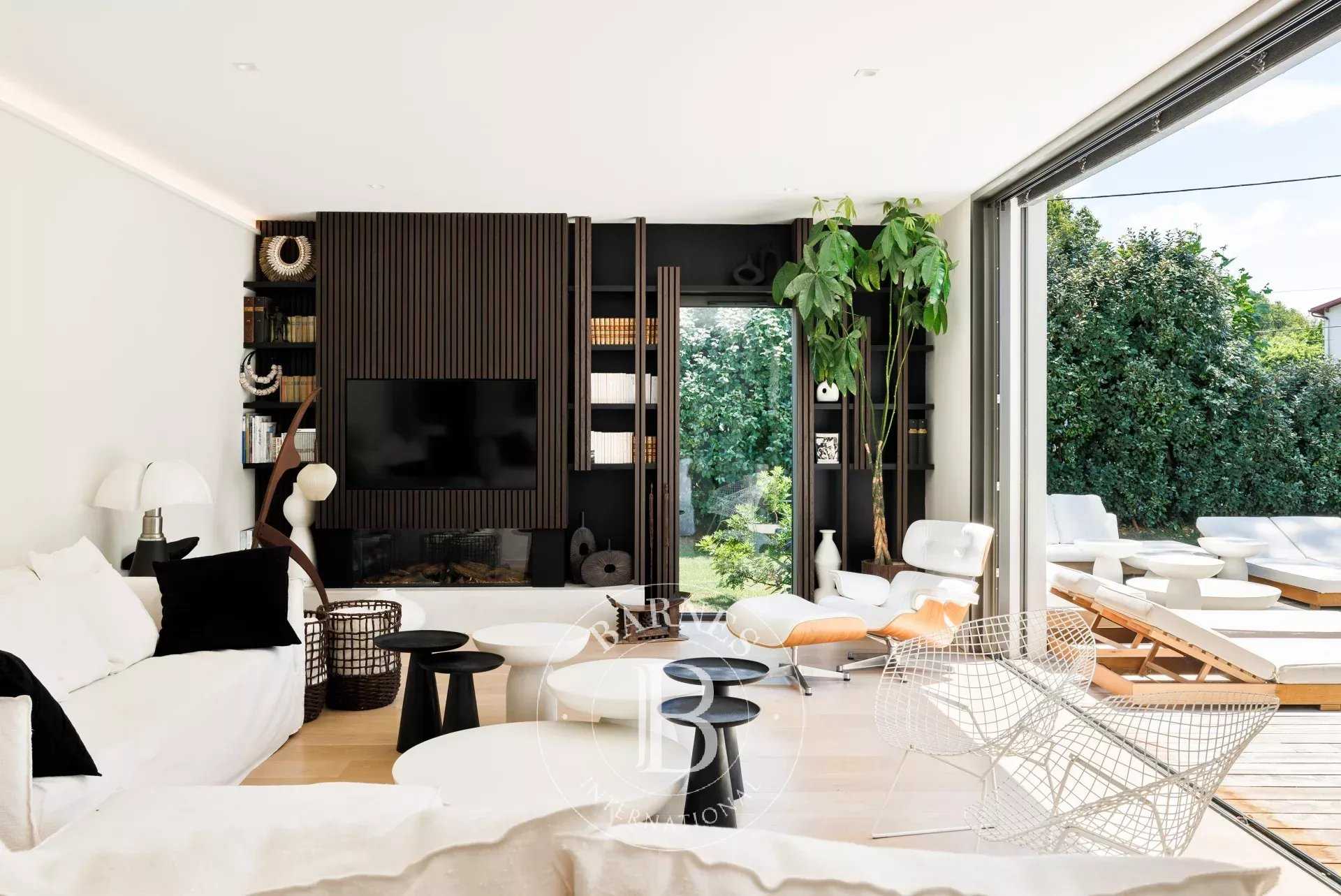 Bidart  - Maison 7 Pi&egrave;ces 5 Chambres