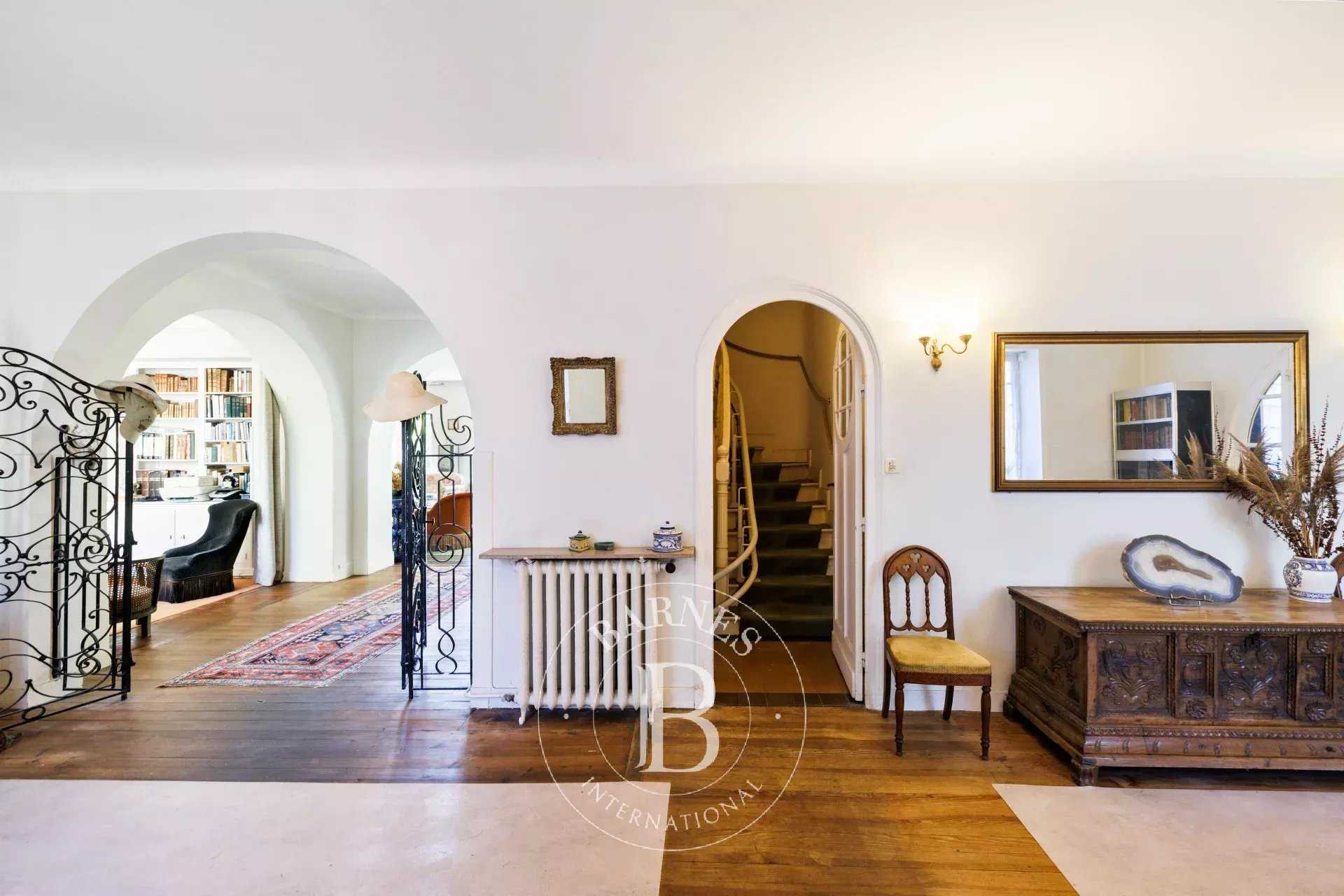 Anglet  - Maison 11 Pi&egrave;ces 5 Chambres