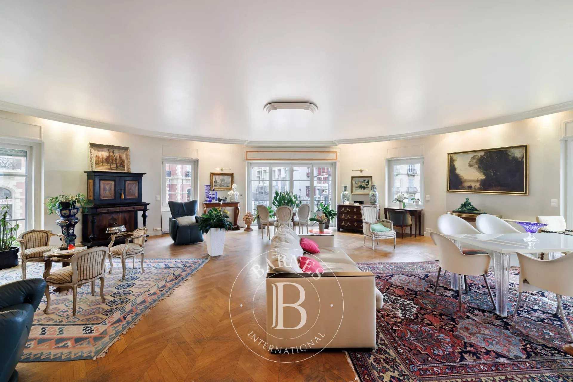 Biarritz  - Piso 4 Cuartos 3 Habitaciones